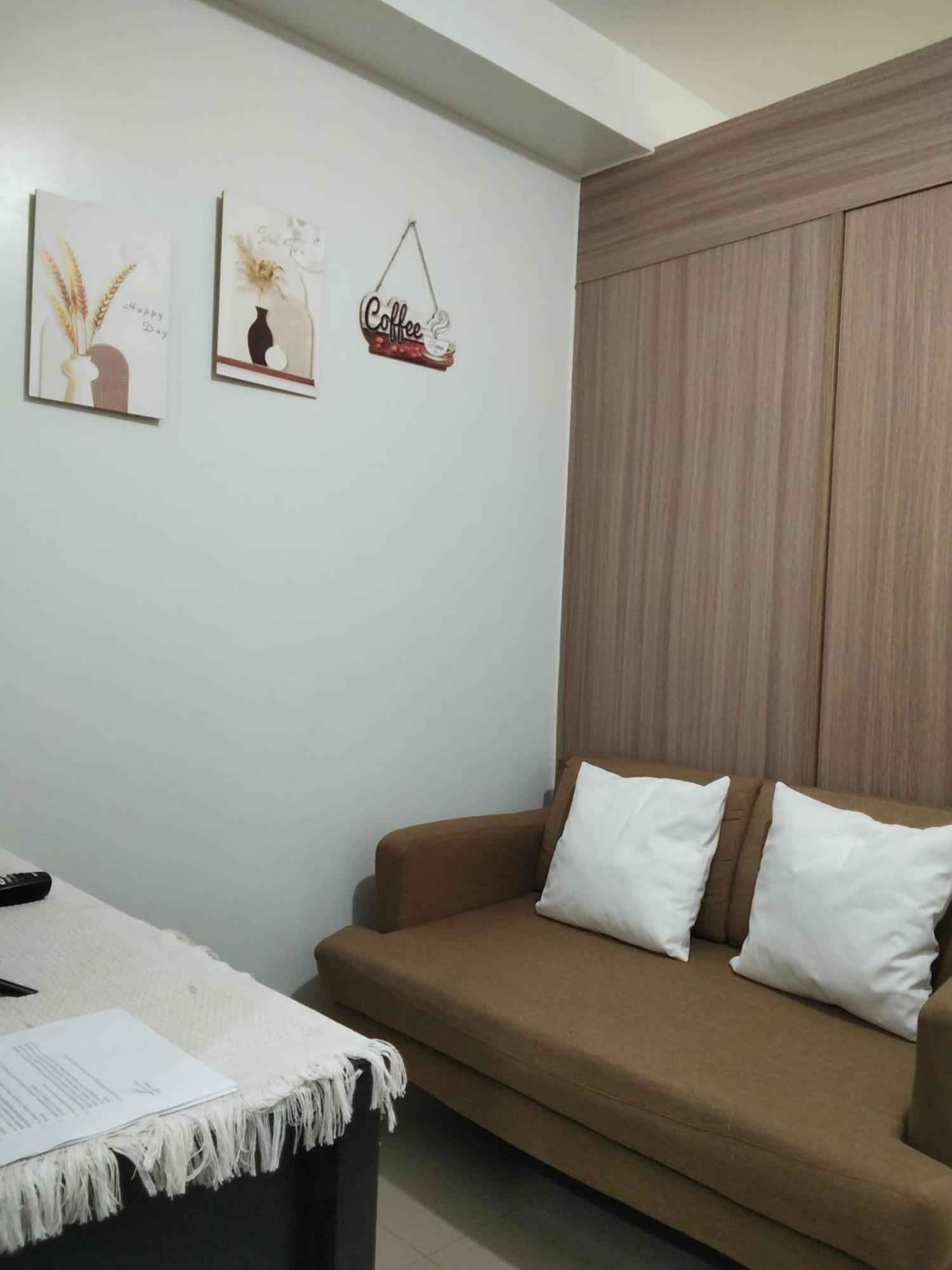 Vsv Luxury Family Staycation Moa Shore2 Tower2 Unit1122 * Manila