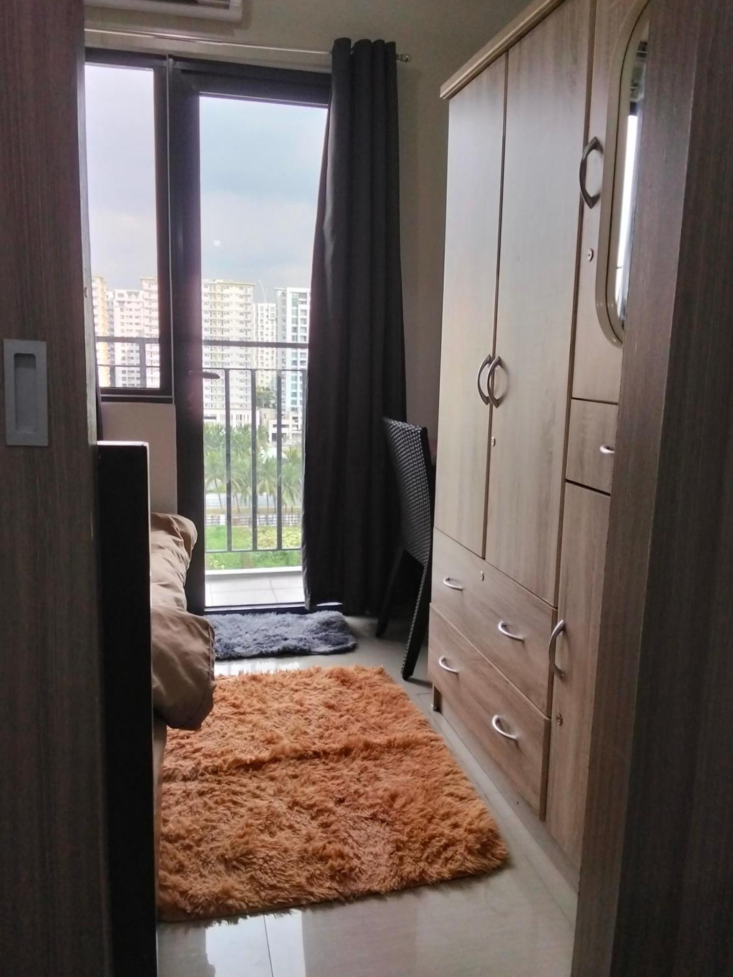 Hotel Vsv Luxury Family Staycation Moa Shore2 Tower2 Unit1122 Manila