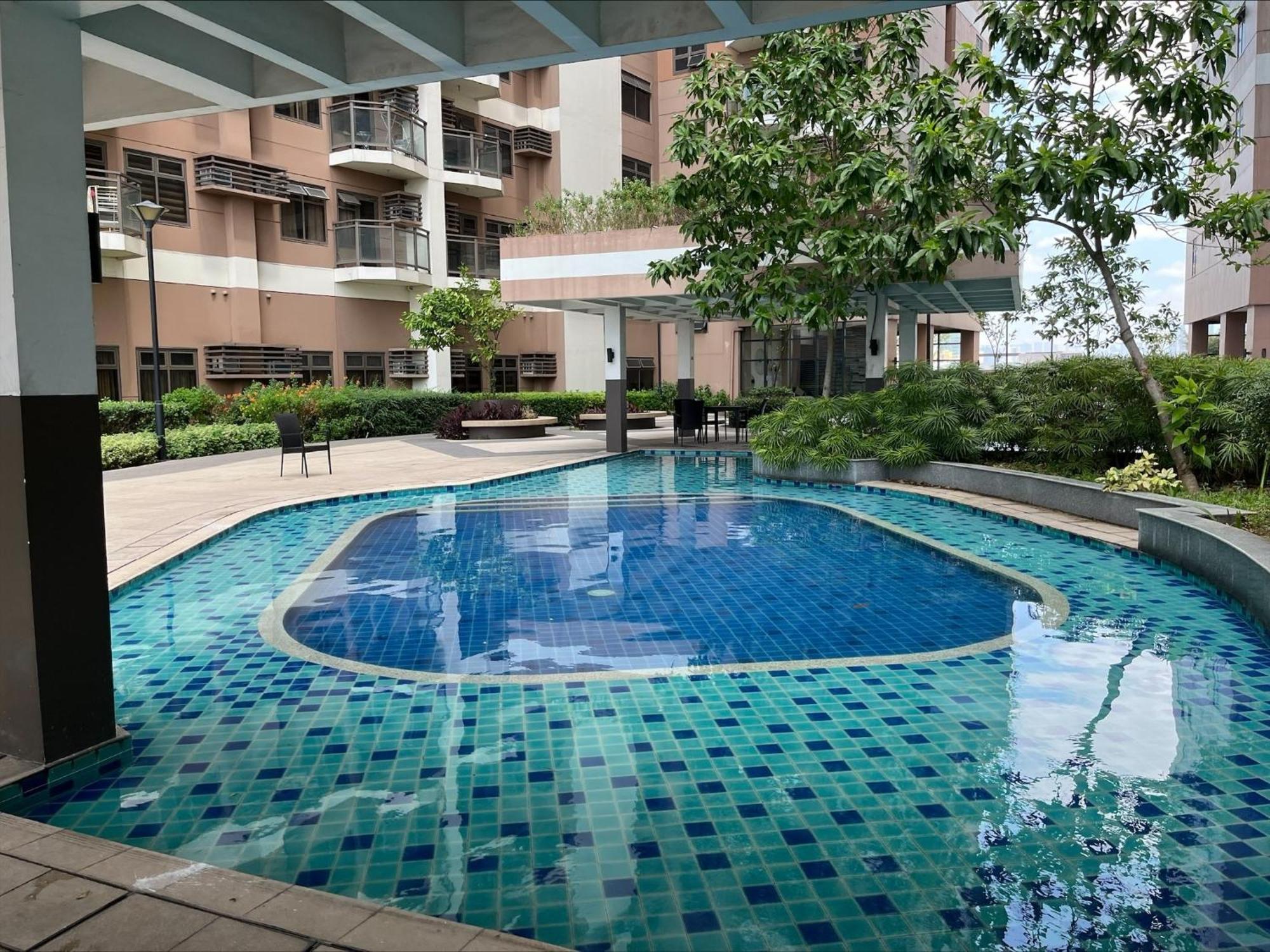 Aparthotel Bayfront 1br With Fast Wifi, Netflix & Free Pool, Near Picc, Cpp, Moa, Okada & Airport *