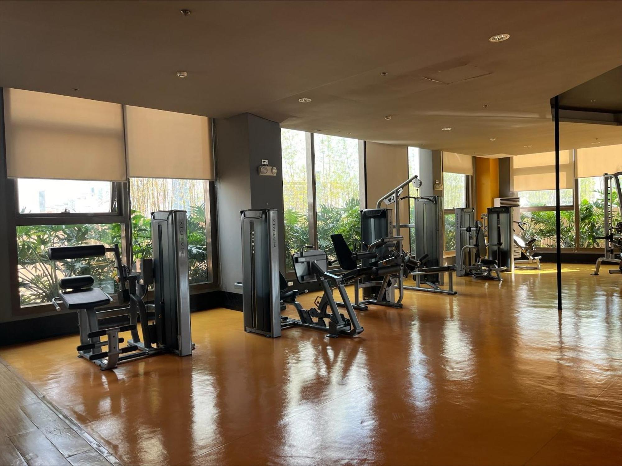Bayfront 1br With Fast Wifi, Netflix & Free Pool, Near Picc, Cpp, Moa, Okada & Airport Aparthotel Manila