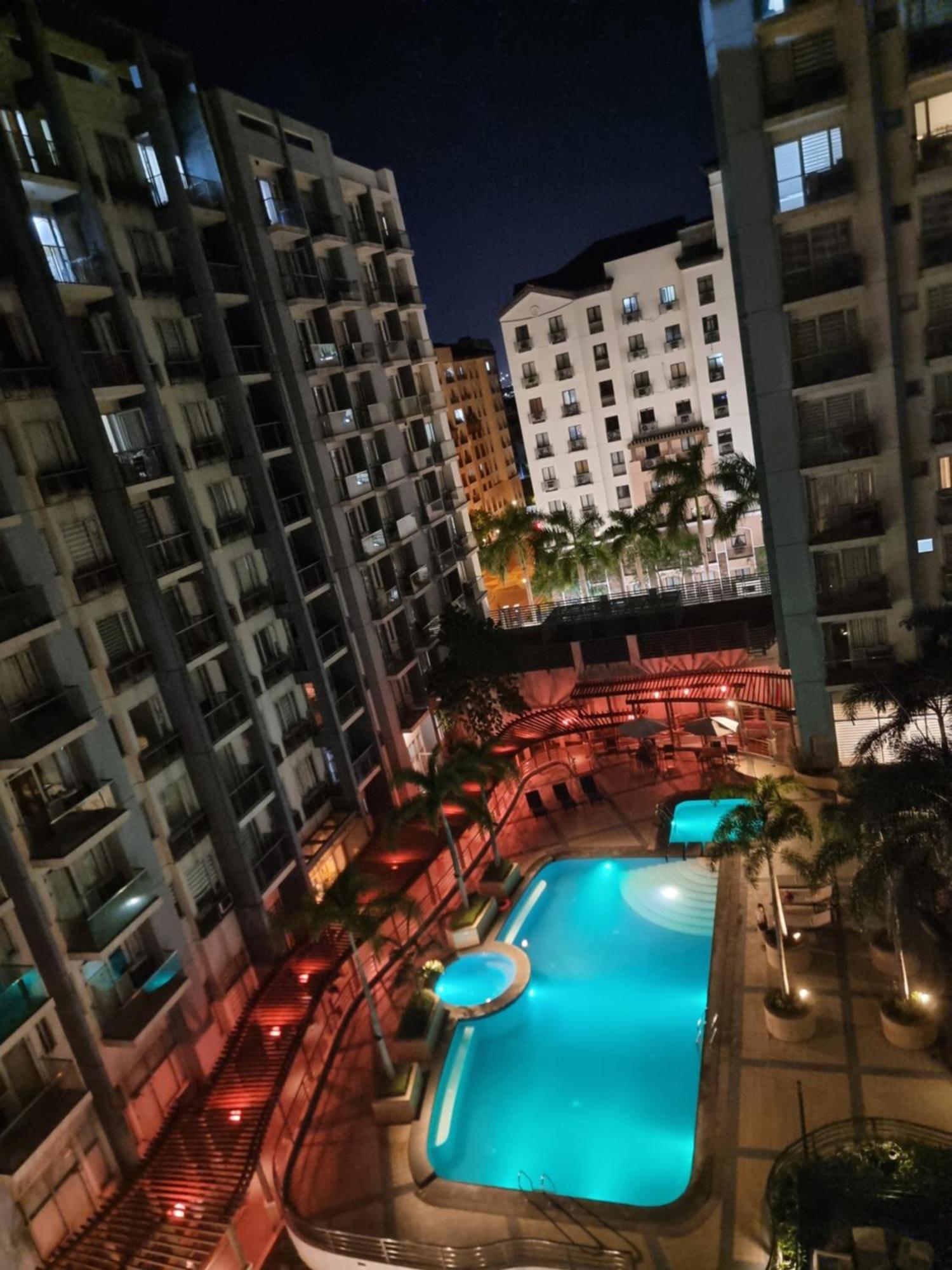 Apartment One Palm Tree