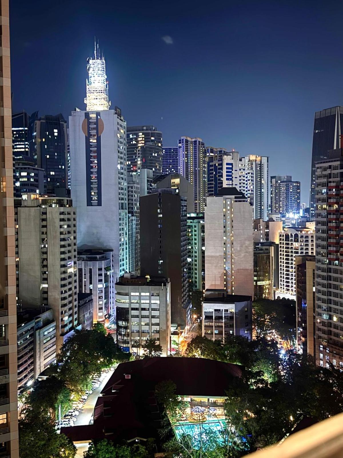 Apartment Cozy In Salcedo Makati