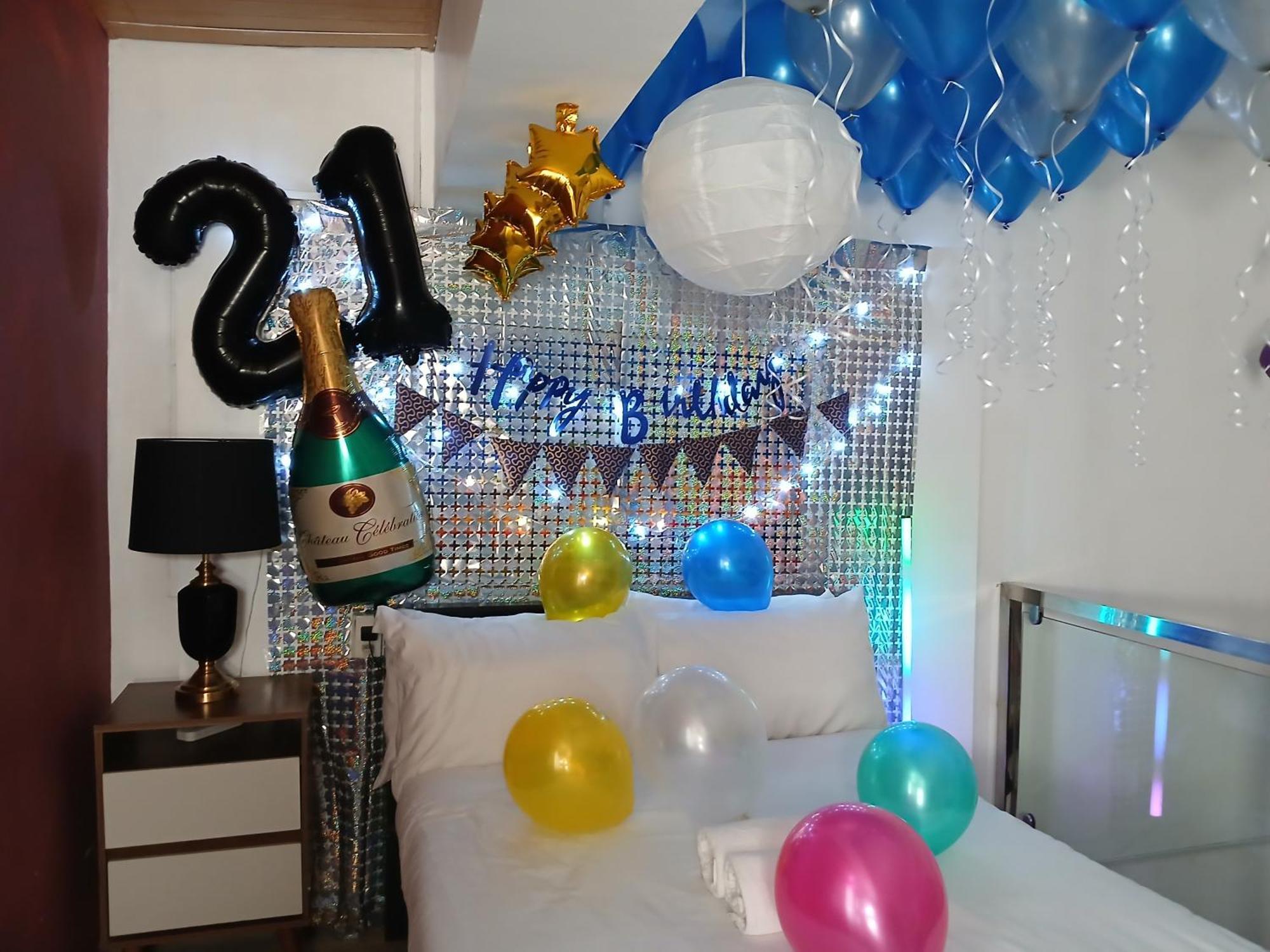 L1 Twin Bed In Bgc Apartment Manila