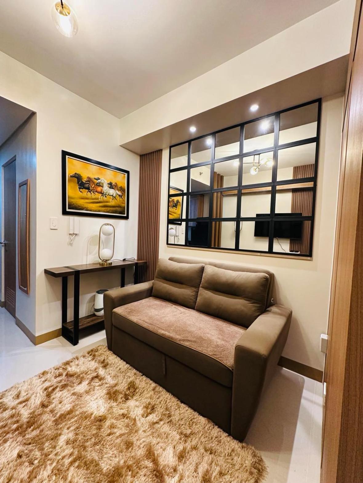 Arq Staycation - Red Residences Makati