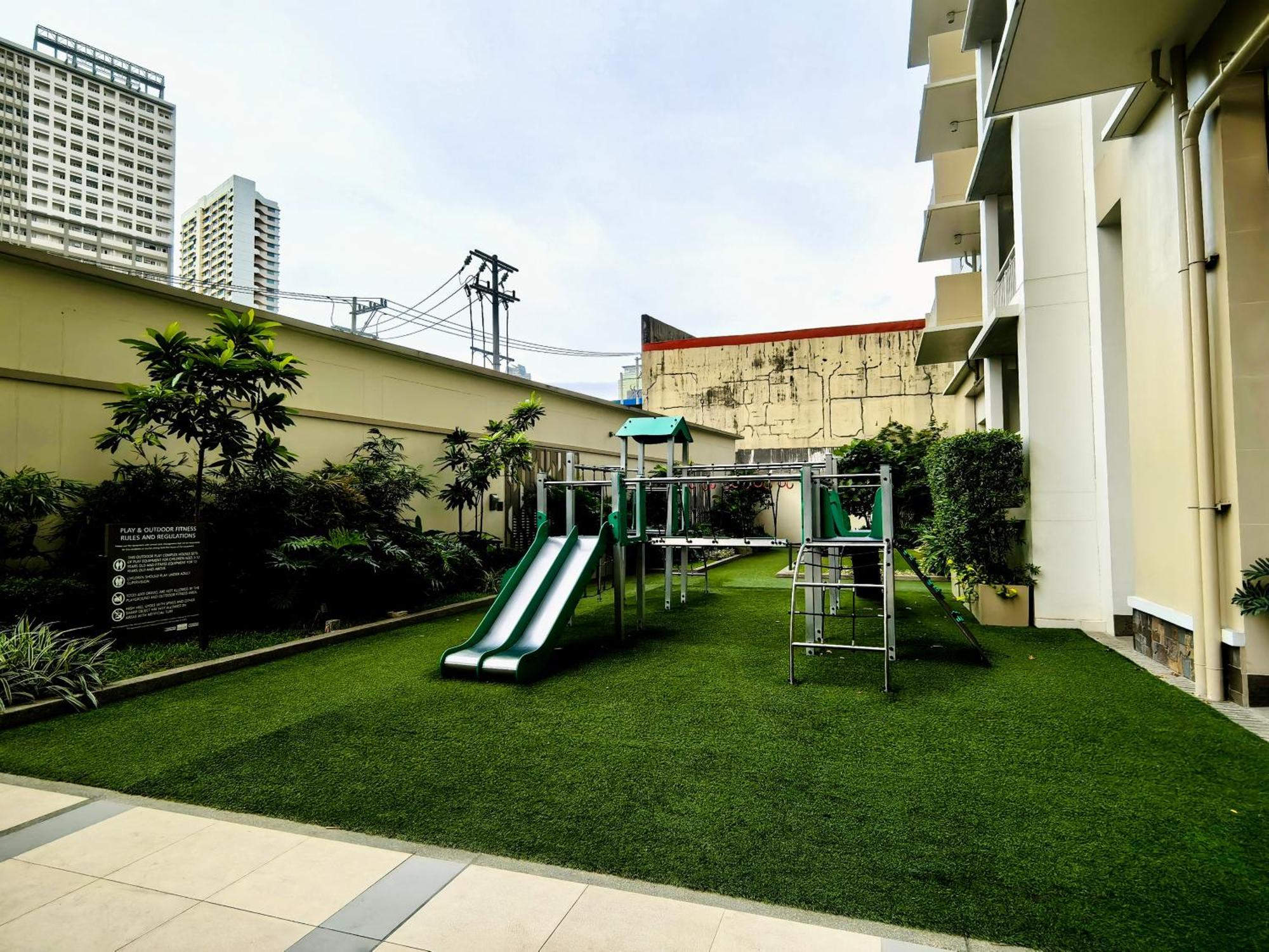 Vincondotel Near Bgc 2br Fairlane