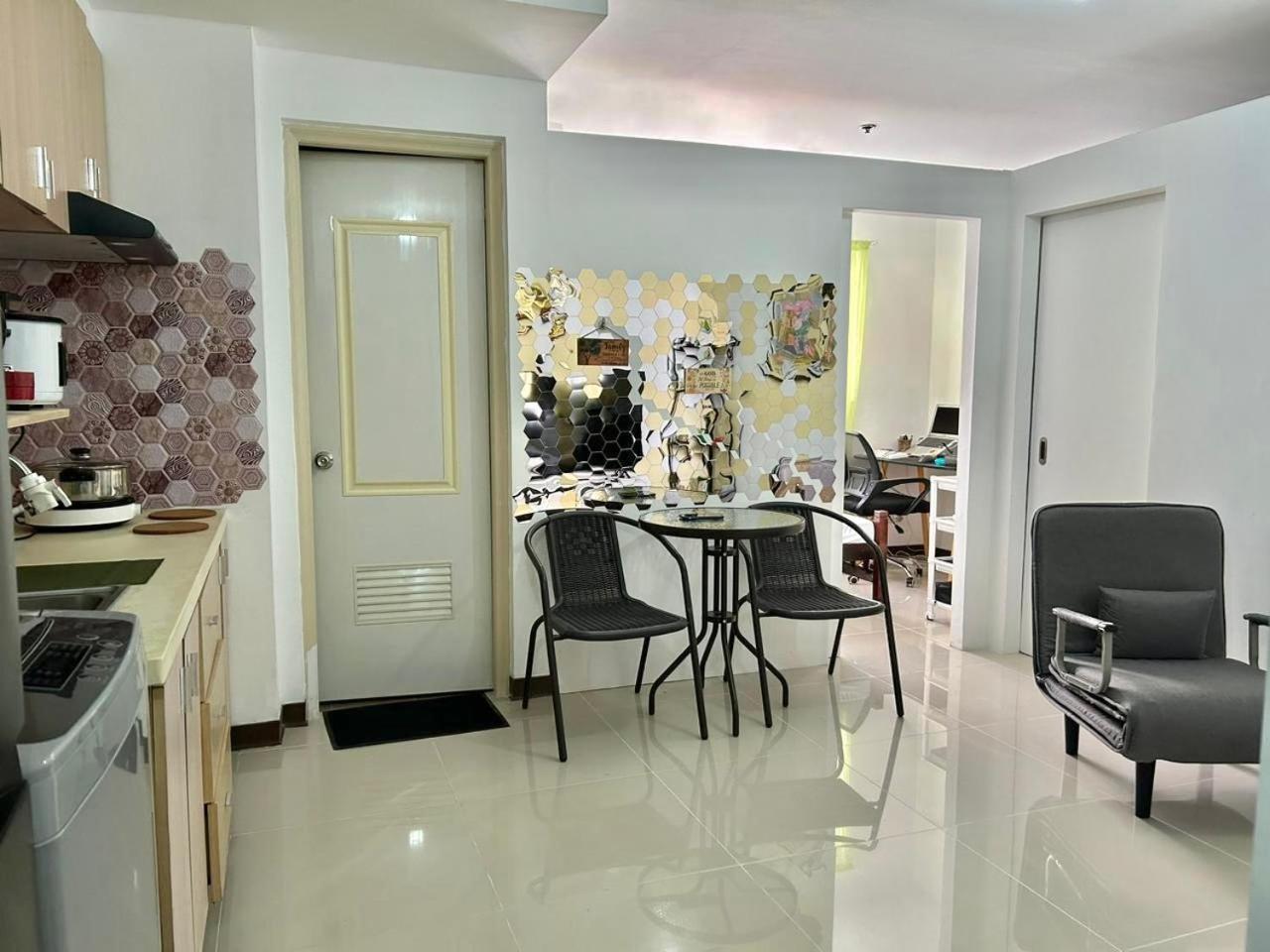 A Cozy Within The Center Of Aparthotel *