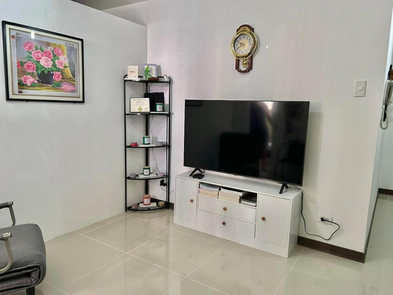 A Cozy Within The Center Of Manila