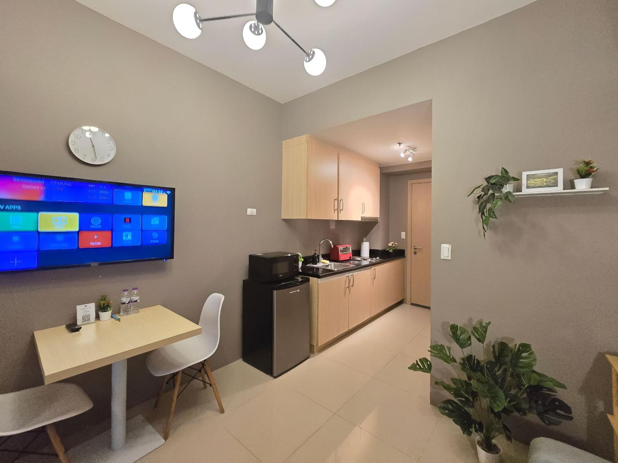 1br Condotel W Balcony Sm Light Residences #lt13 Hotel Mandaluyong