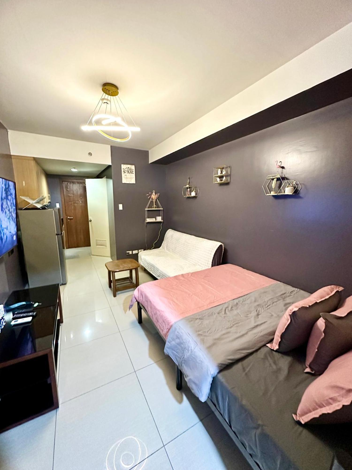 Kathys Crib Family Aparthotel Manila