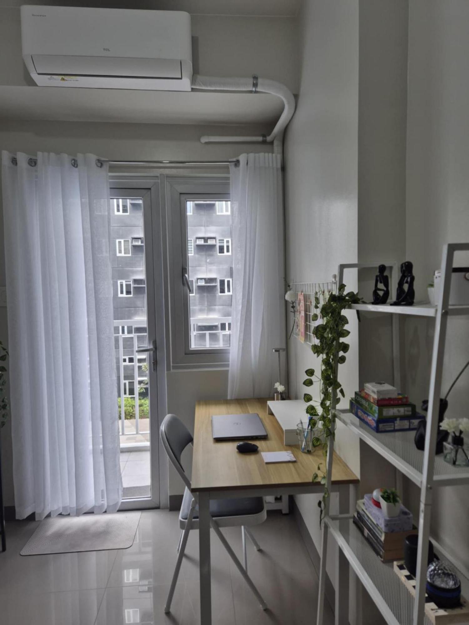 The Cozy Corner - Smdc Charms Aparthotel Manila