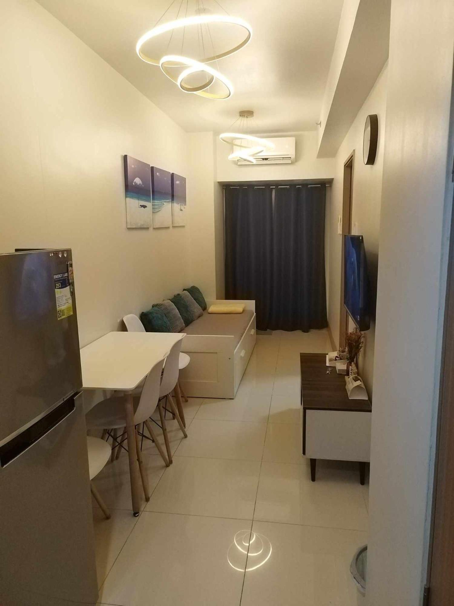 Shore 123 Residences Moapasaynaia * Manila