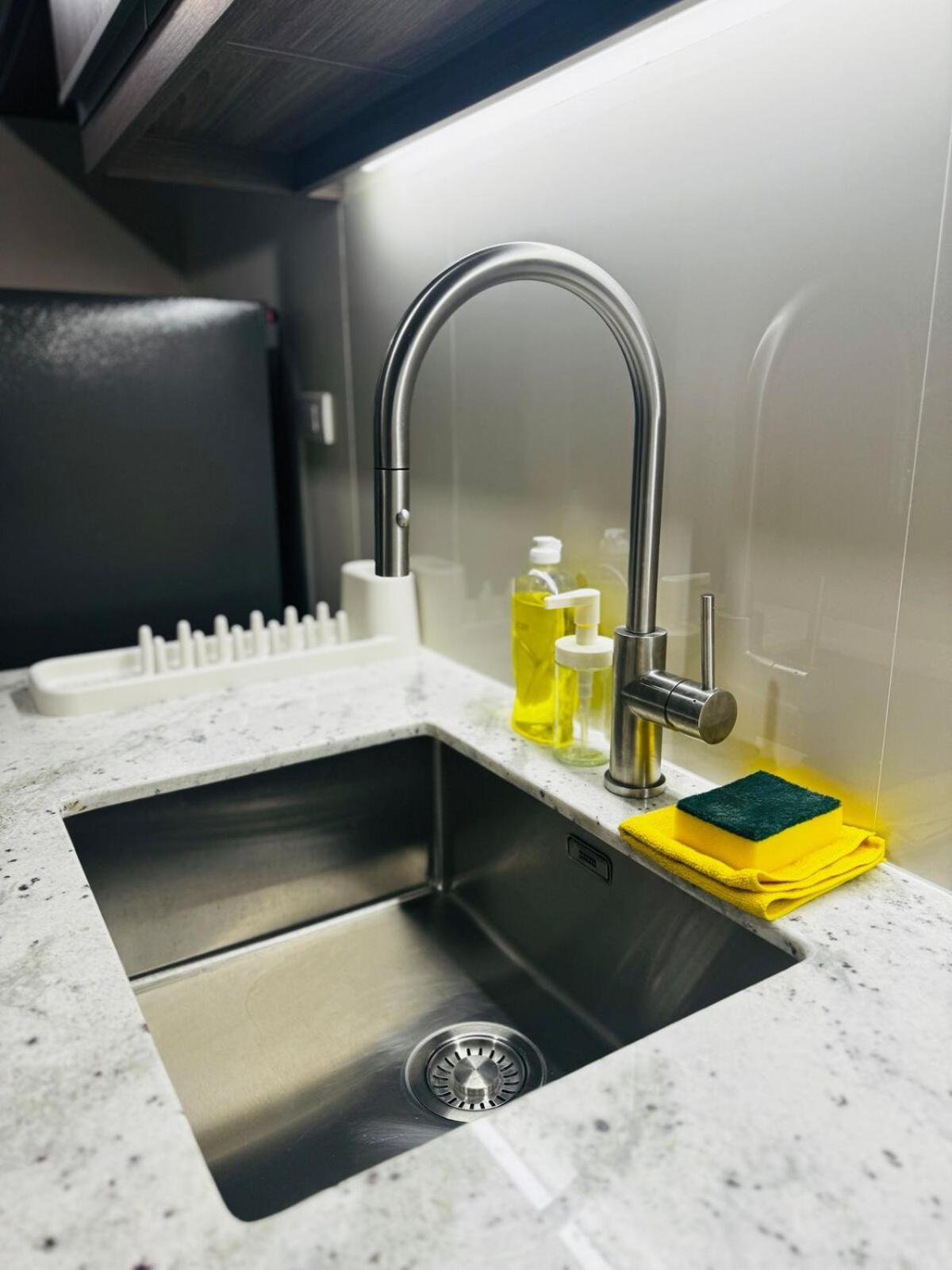 Cozy 1br At Park Mckinley West Near Bgc & Venice Mall *