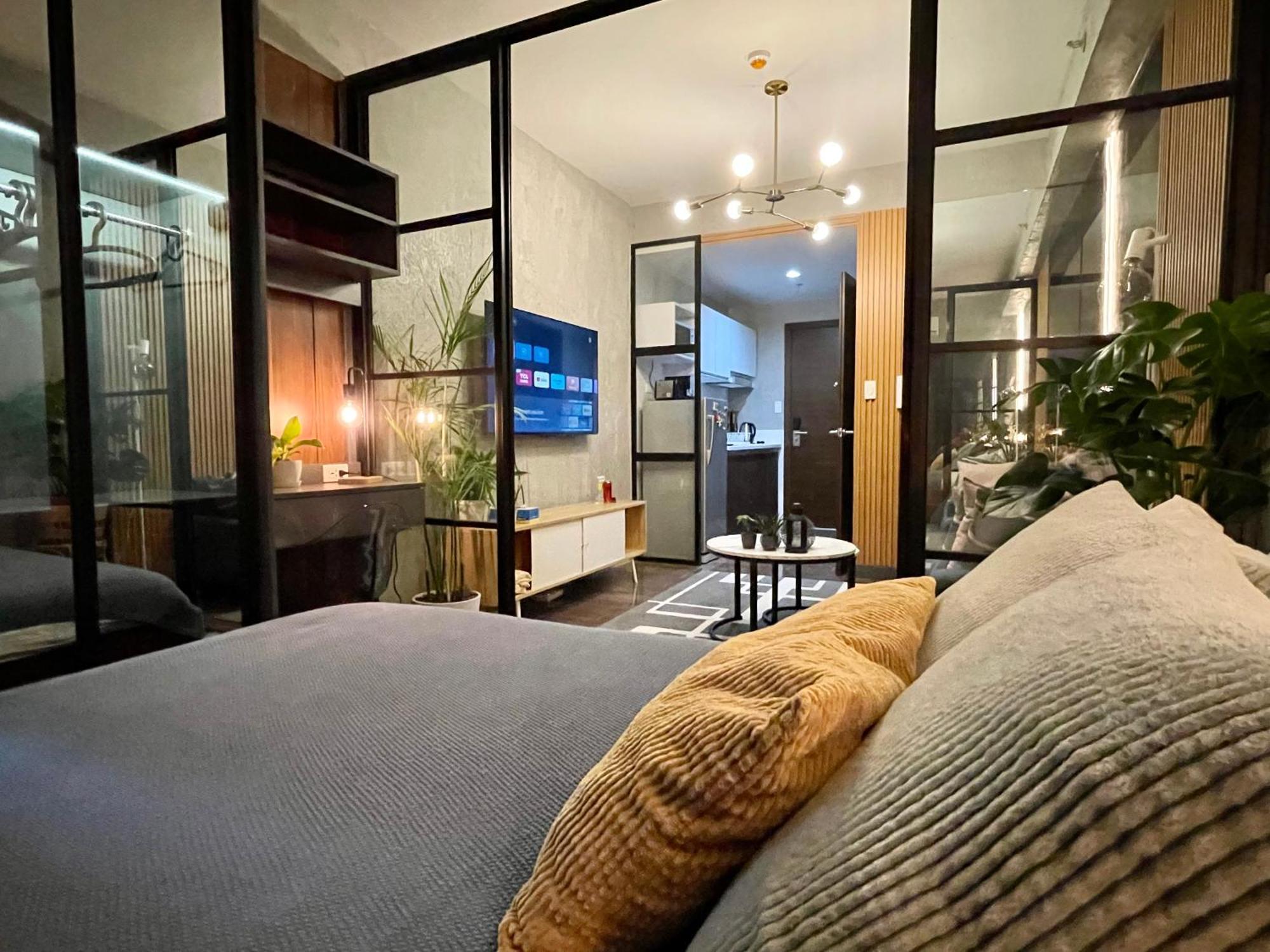 Luxurious 500mbps 1br In Makati Apartment