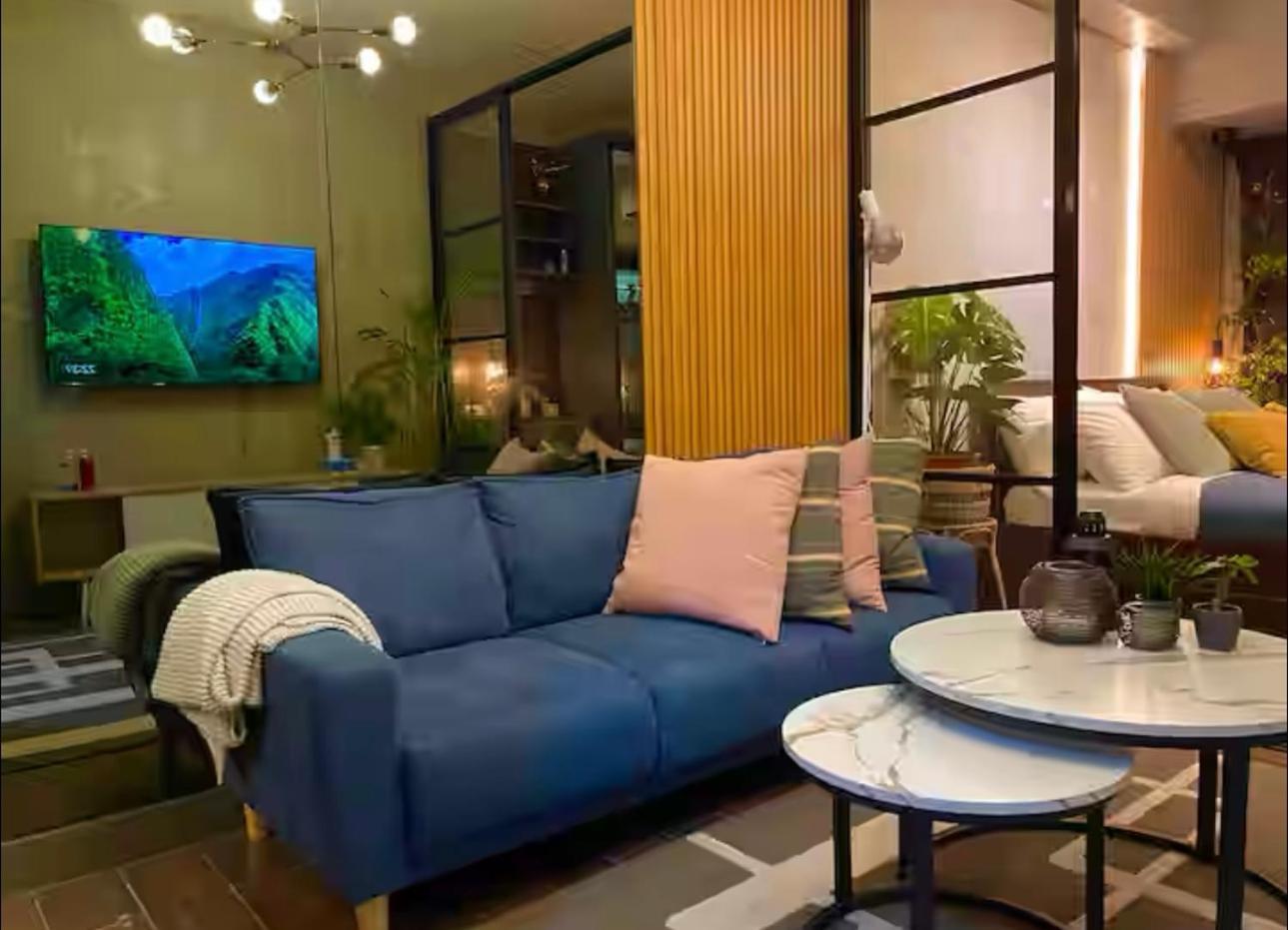 Apartment Luxurious 500mbps 1br In Makati
