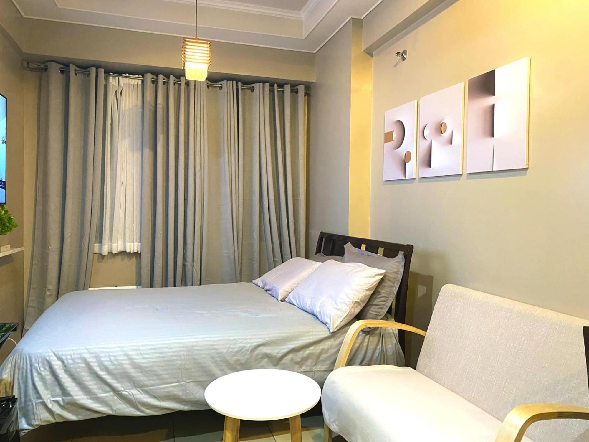 Aparthotel Unit At Symphony Towers, Timog, Quezon Manila