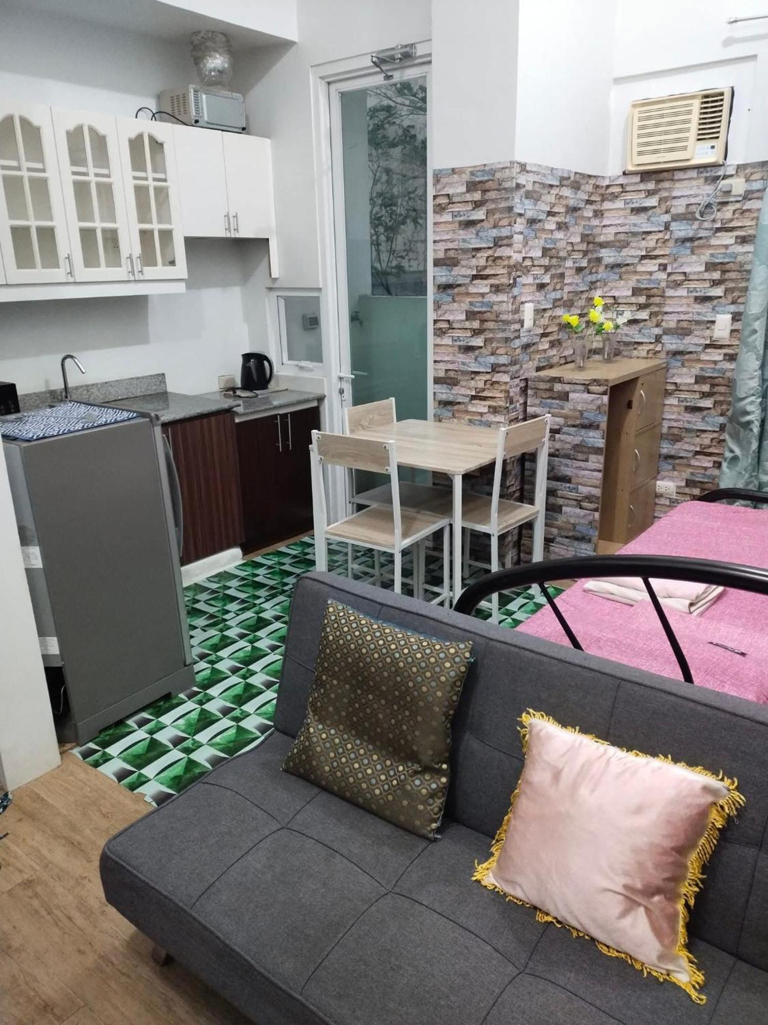 Anuva Residences *