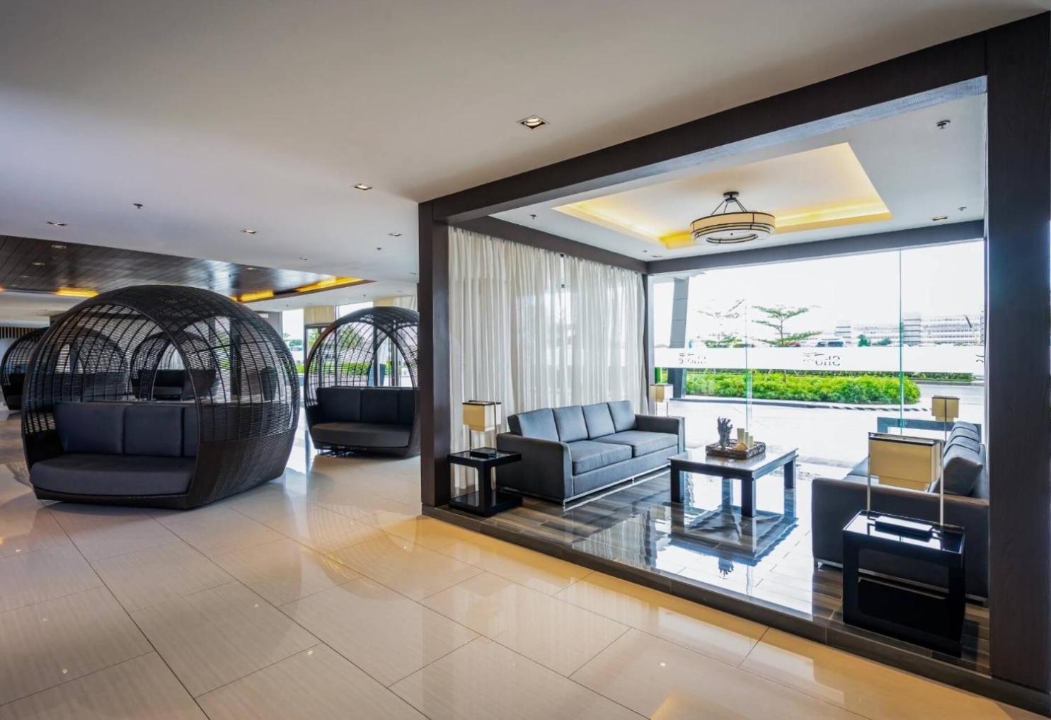 Apartment Shore Residences Tower D Moa Manila