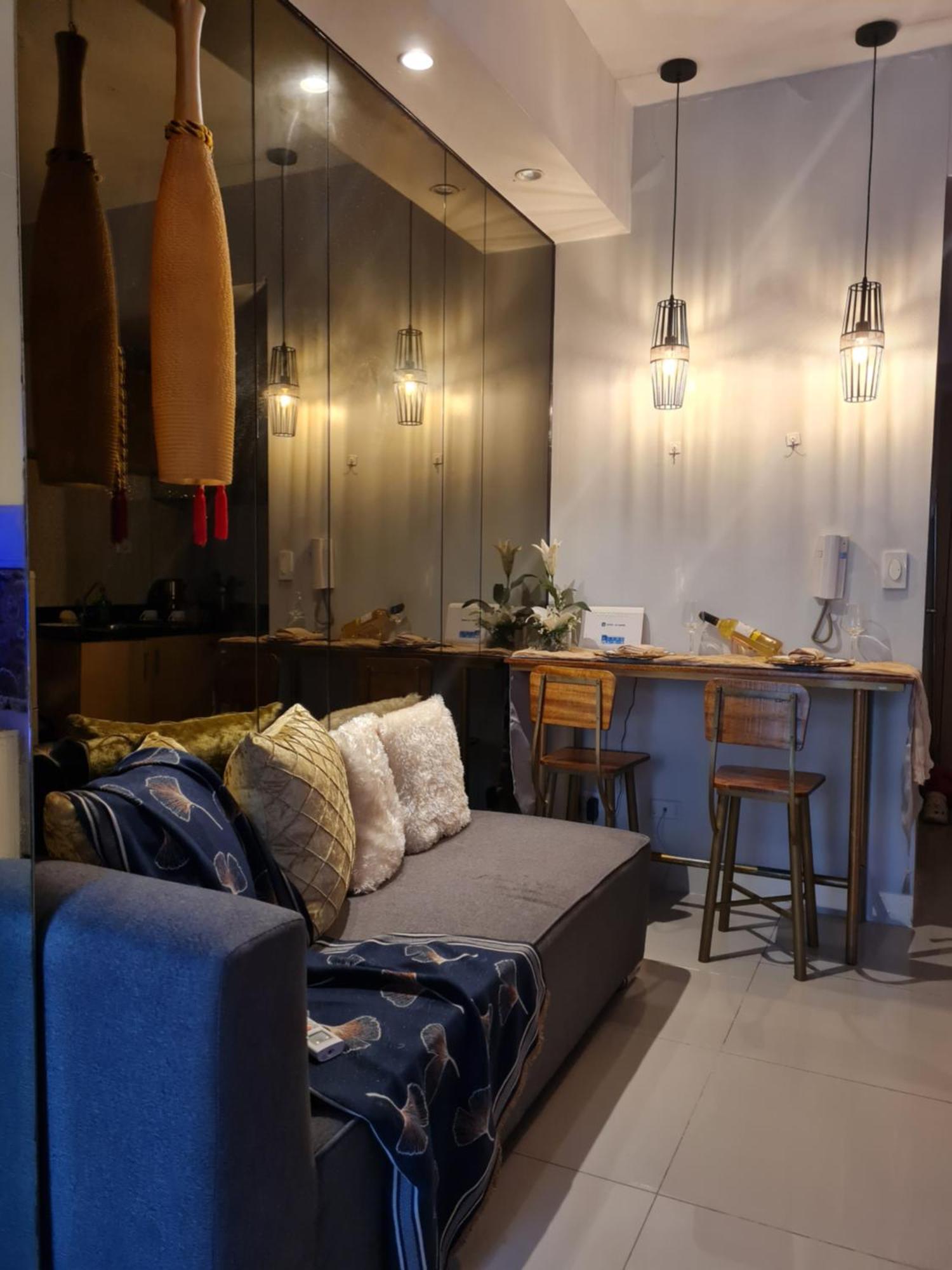 The Grass Residences By Reese T52040 * Manila