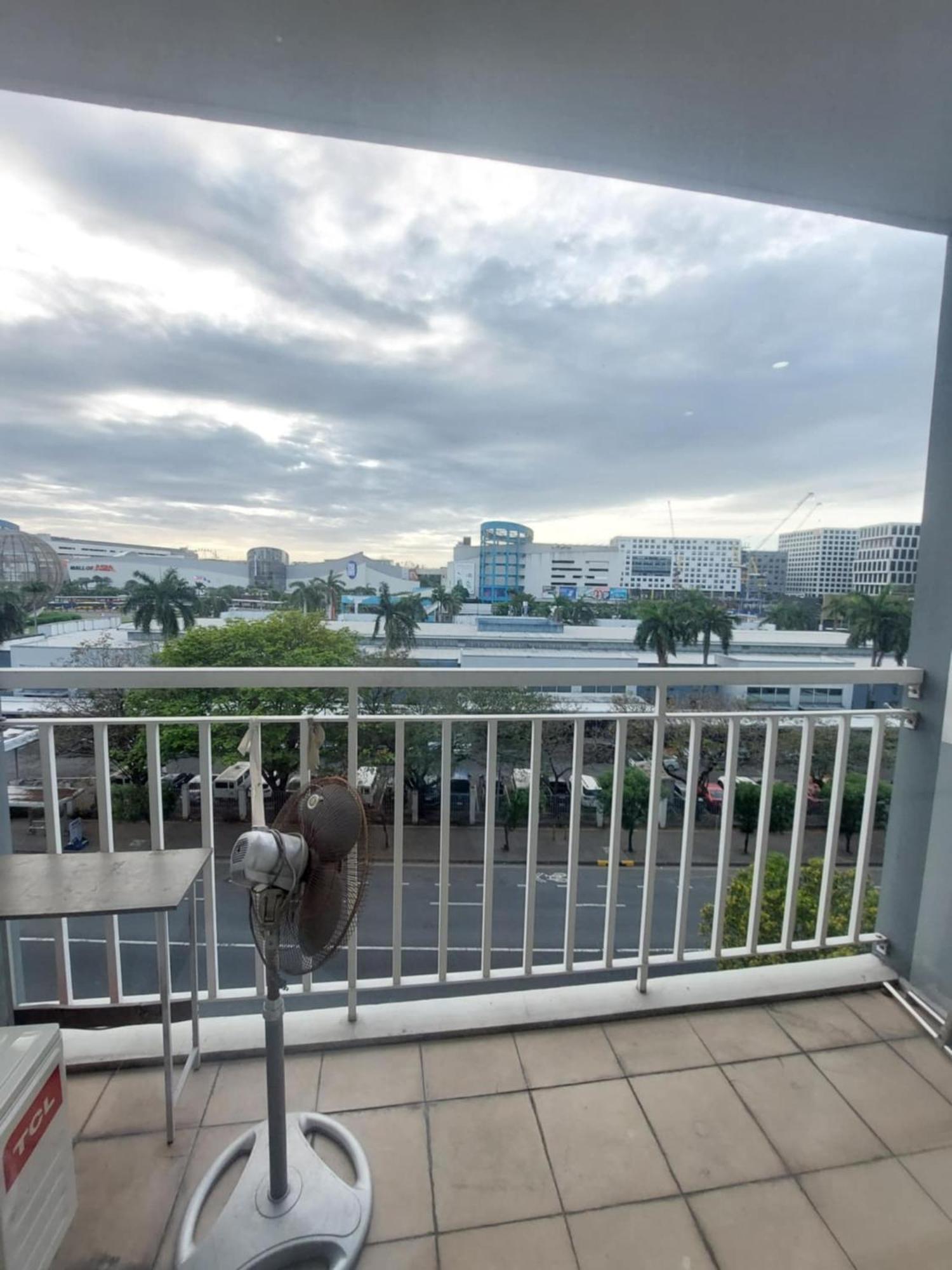 Aparthotel Dms Staycation Moa View Manila