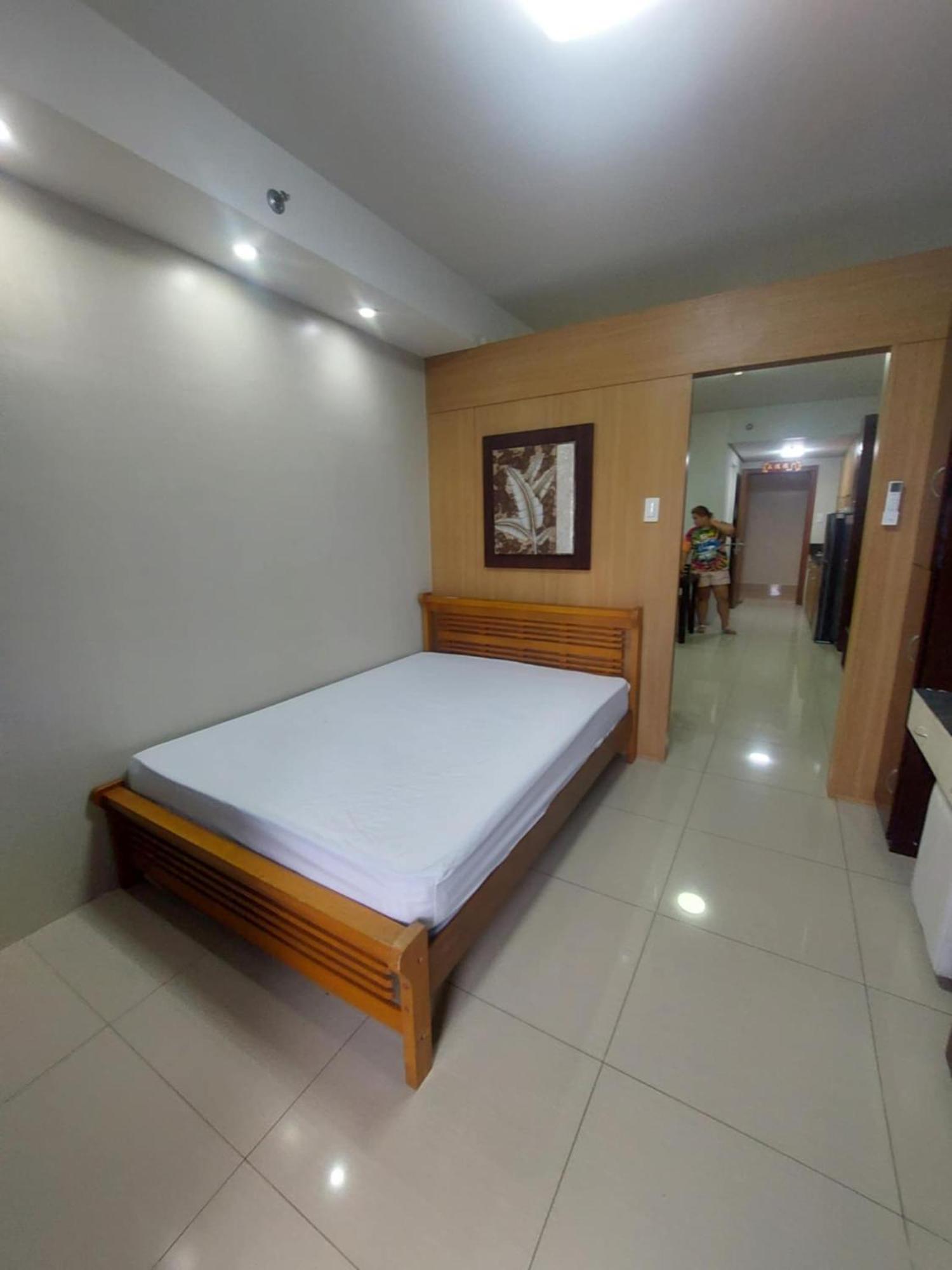 Dms Staycation Moa View Aparthotel