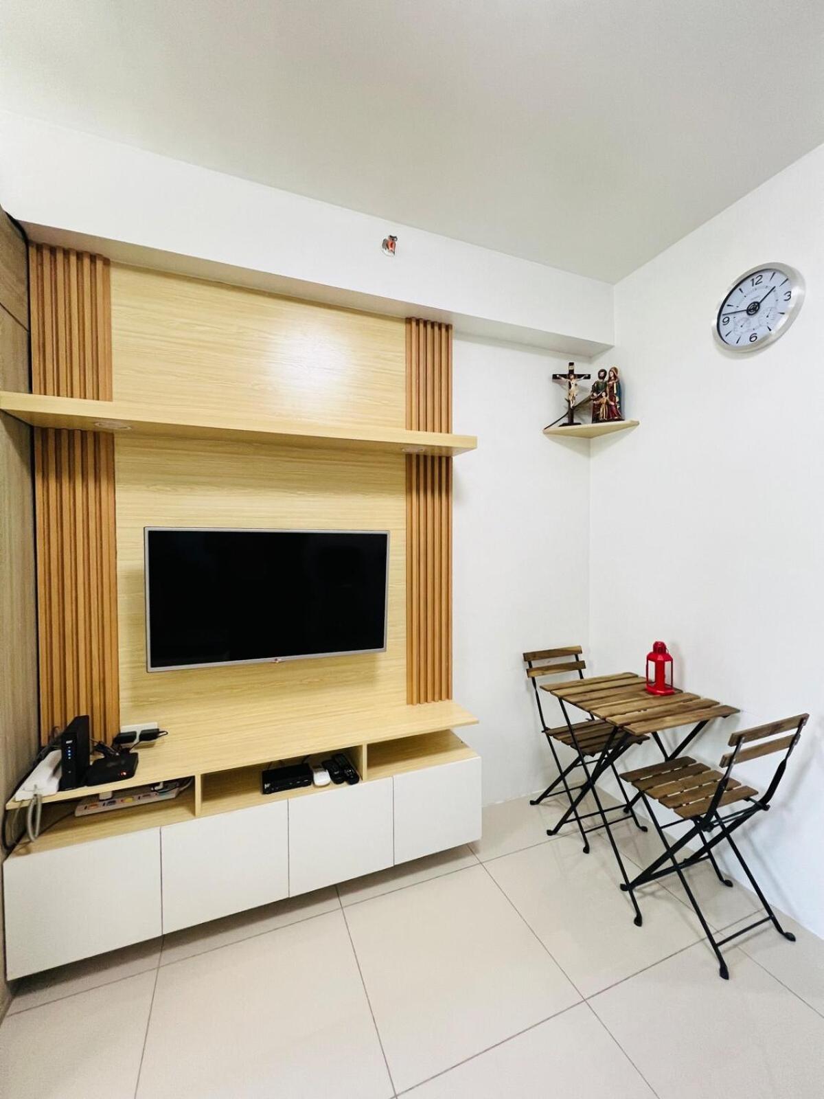 D Crib At Breeze Residences Pasay Philippines