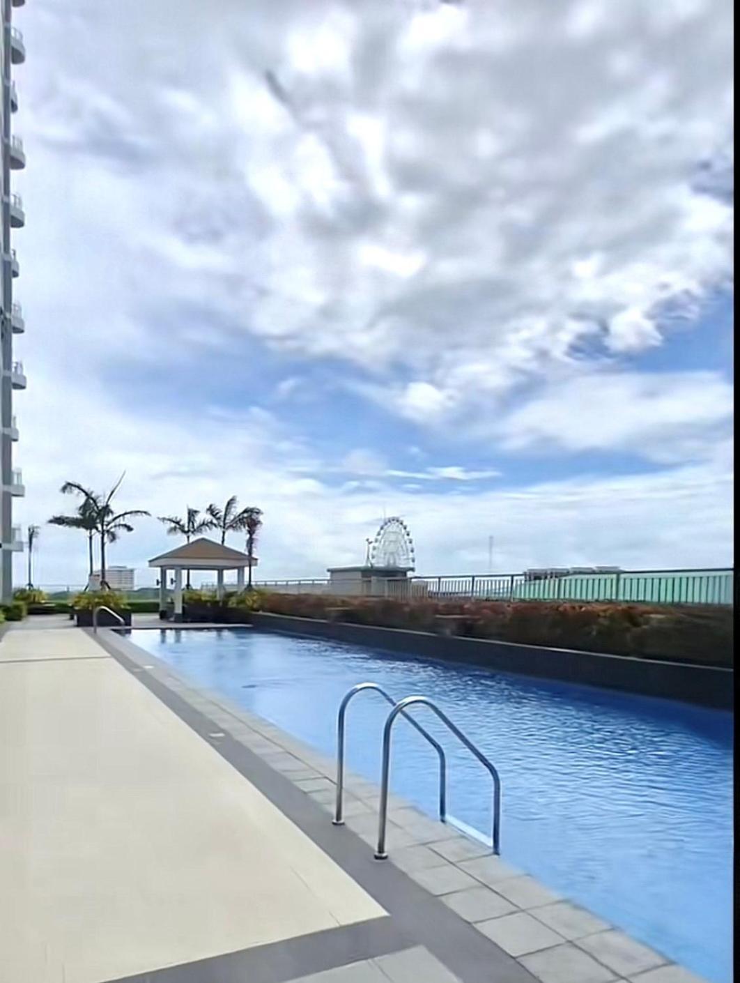Stunning With Balcony Manila