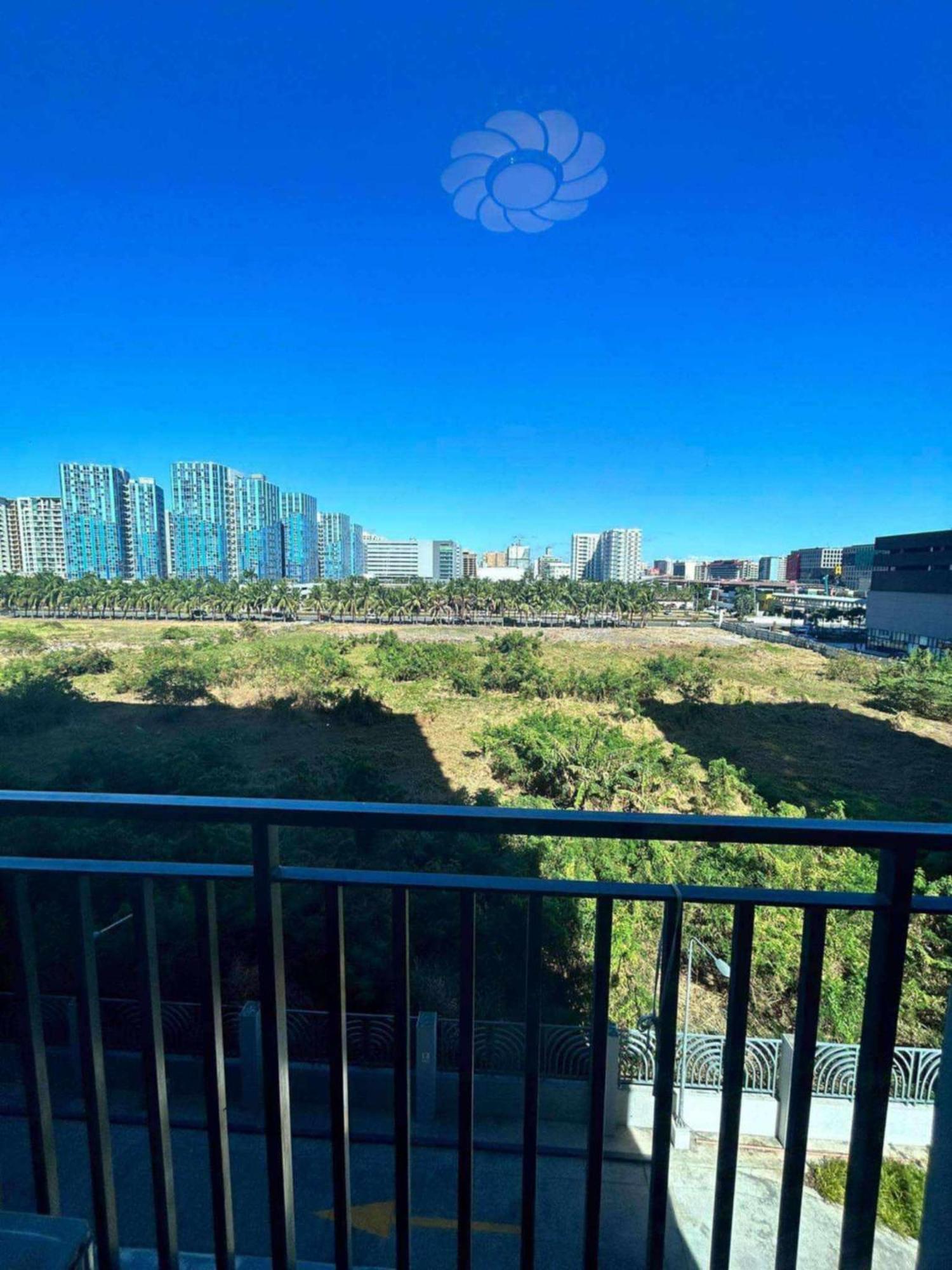 Shore 3 Residences Apartment