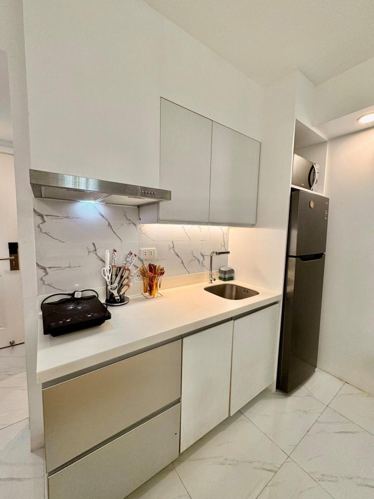 Azure Paranaque, 1br Bahamas 19th Floor Apartment Manila