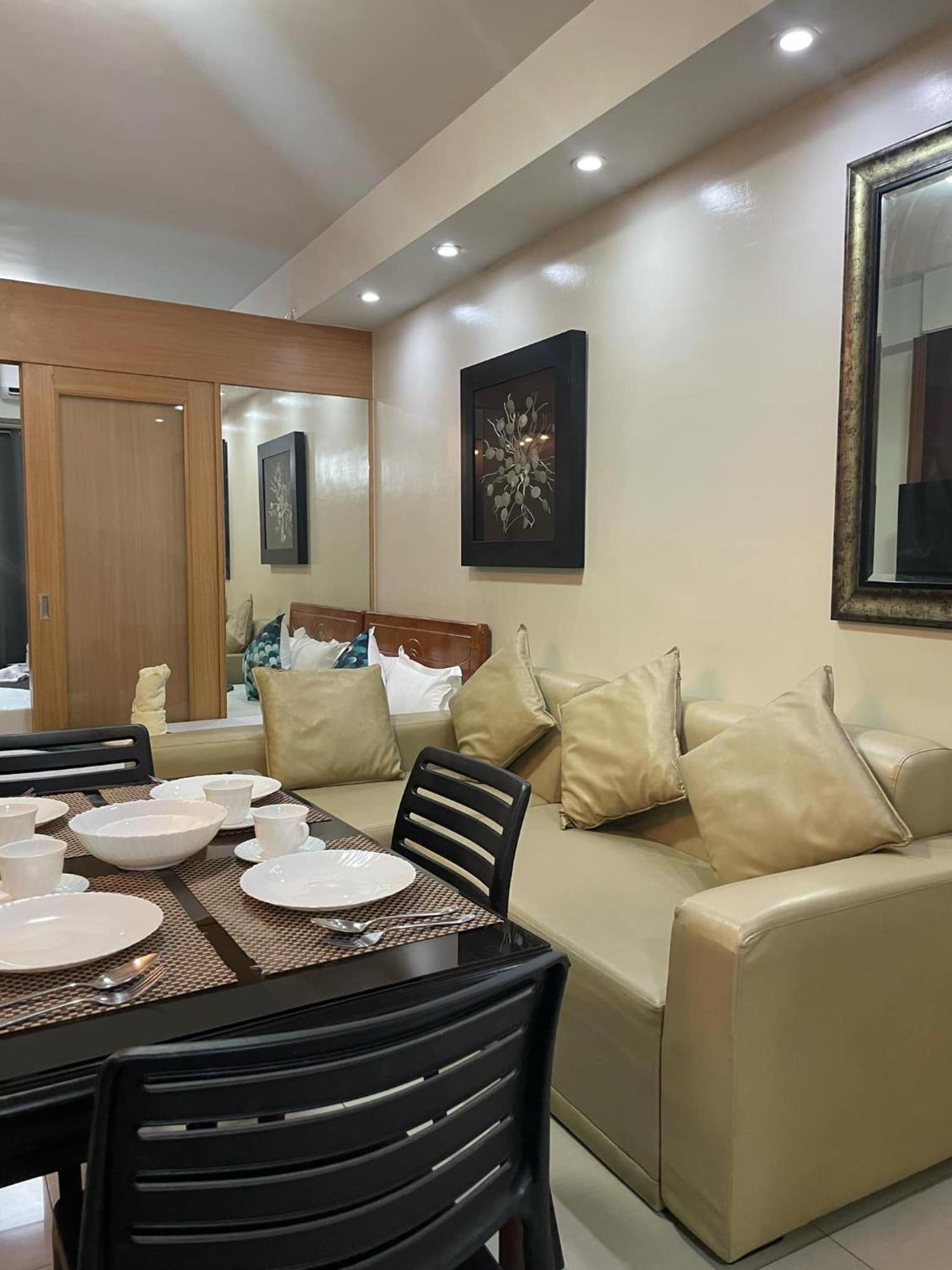 Dms Staycation Moa View Aparthotel