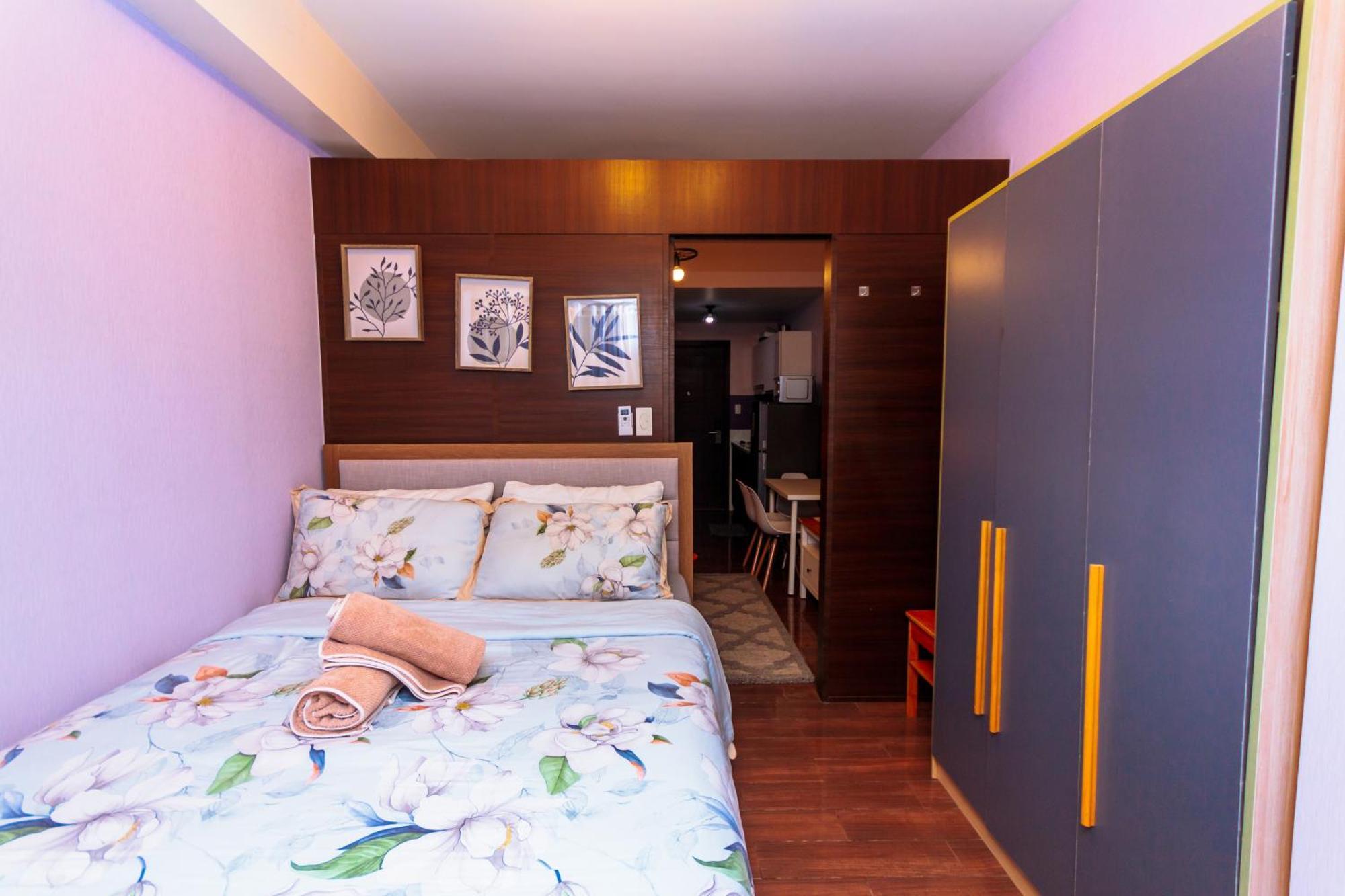 Apartment Chic Floating Penthouse Makati Gym Air Gym Swim Park 300mb Manila