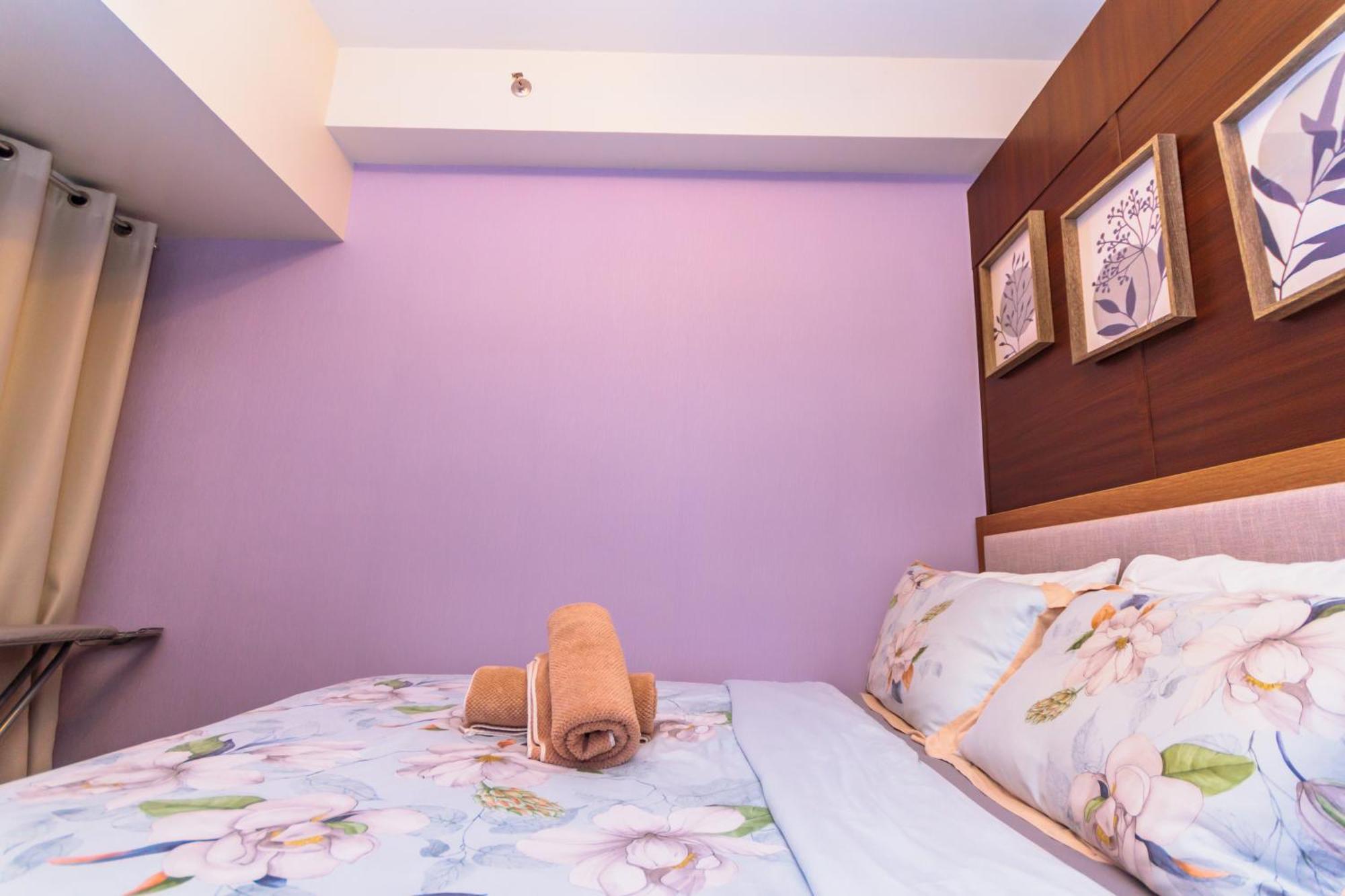 Apartment Chic Floating Penthouse Makati Gym Air Gym Swim Park 300mb *