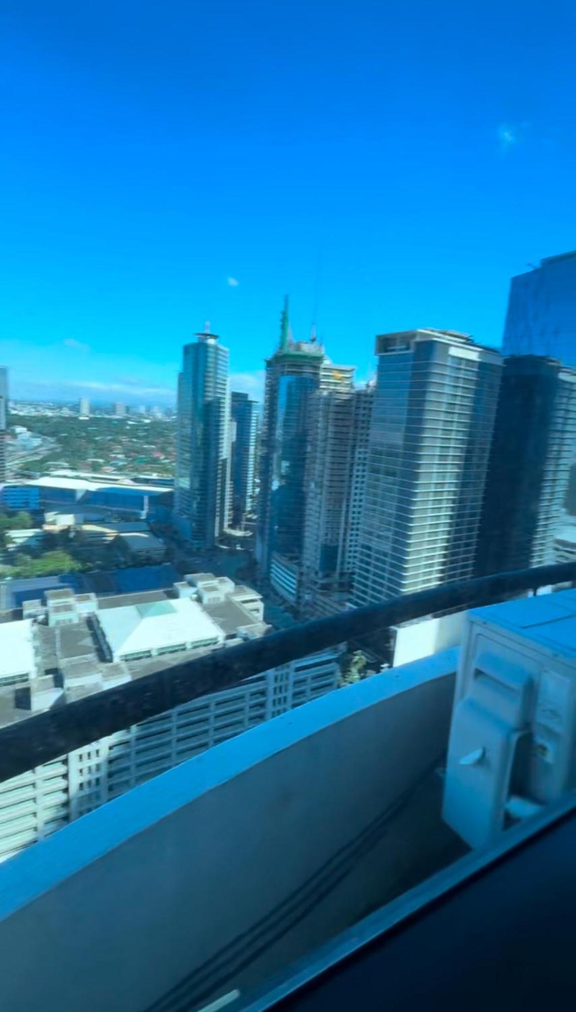 Bsa Twin Towers Pool Netflix Sm Megamall Apartment Manila