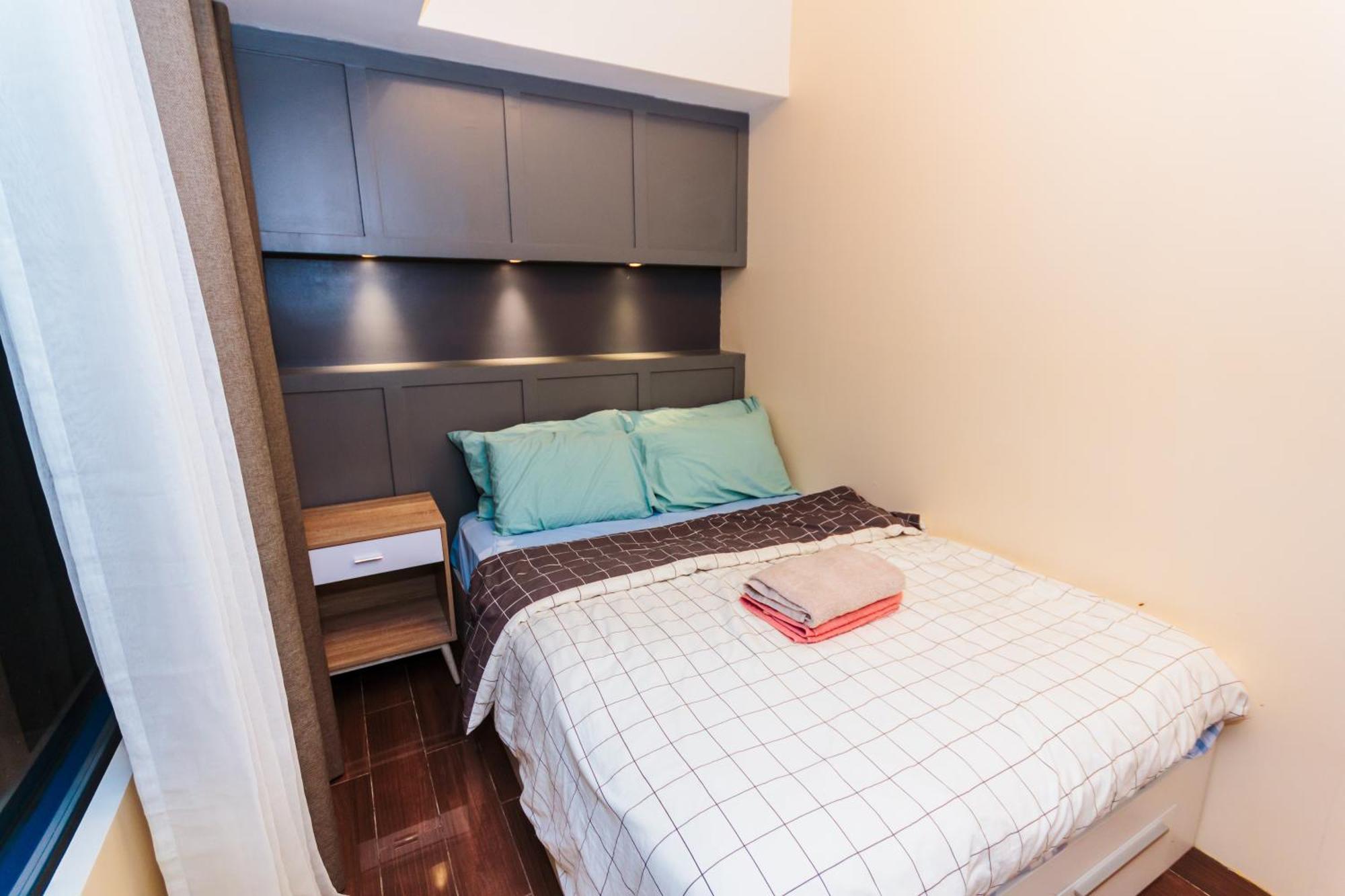 2 Bedroom Air Makati Penthouse Swimgym 300netflix 5249