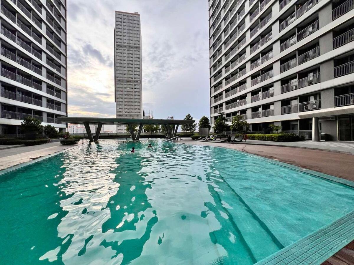 Smdc Fame Apartment *