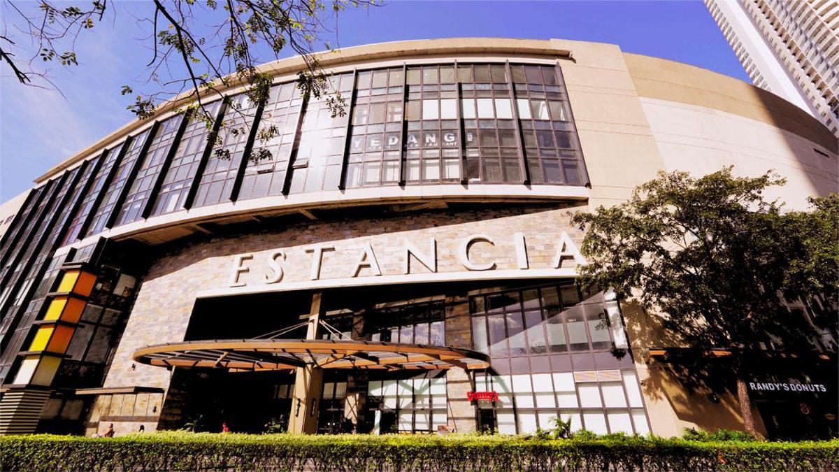 Ortigas * Manila