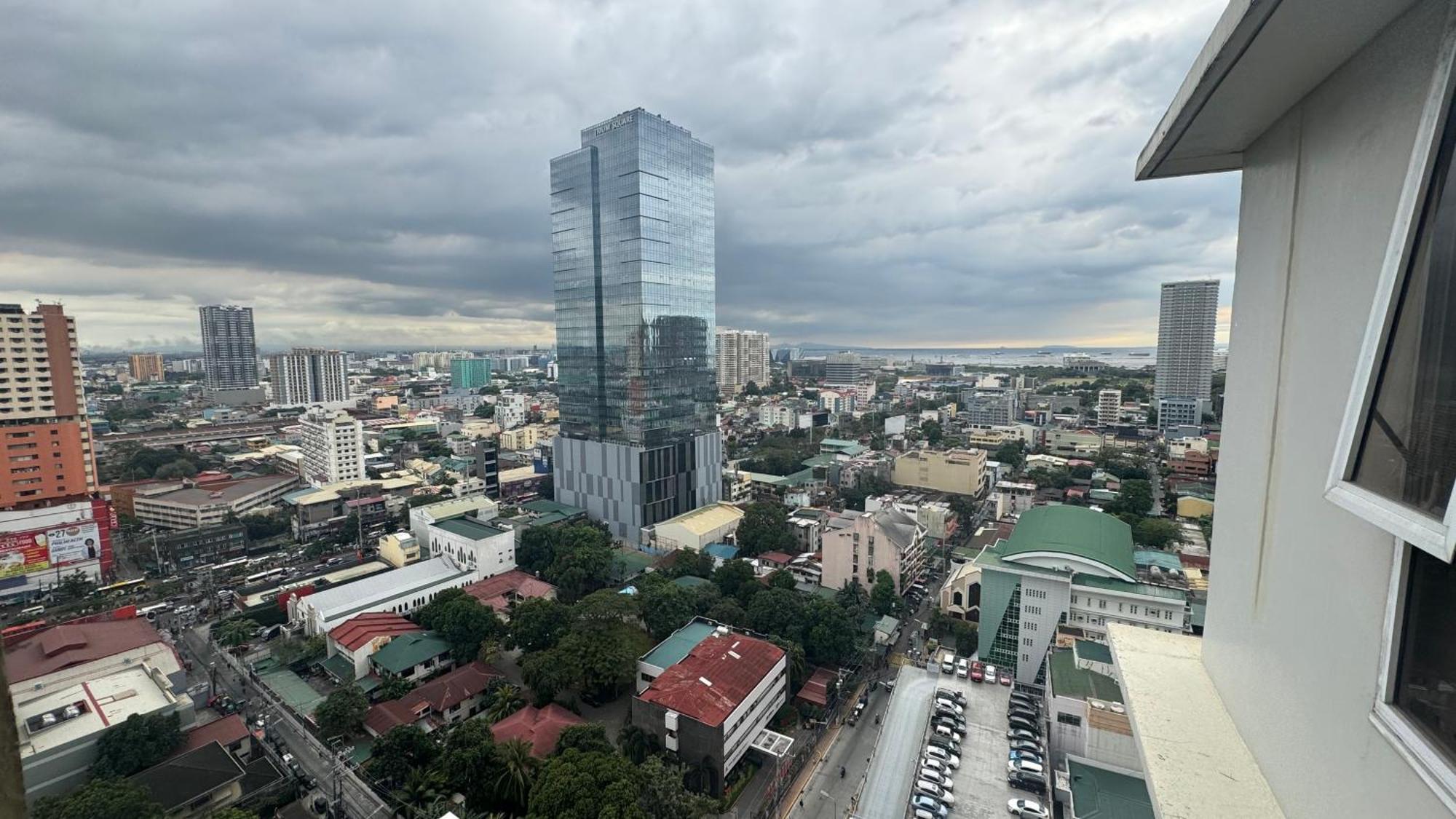 Aparthotel Lasuitez 2510 I Breathtaking 360 Skyline Views Manila
