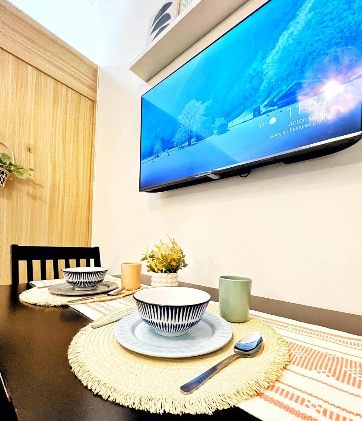 Bay, Seaside Living Near Moa, Unit Manila