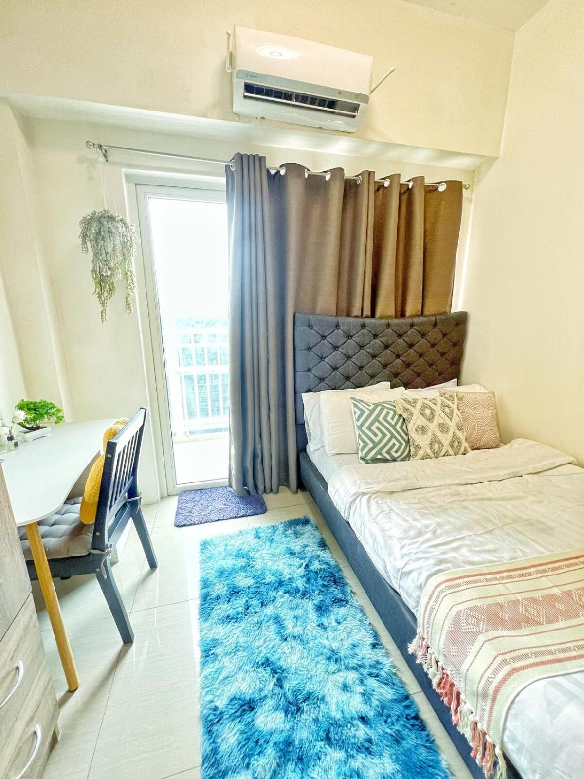 Bay, Seaside Living Near Moa, Unit Manila