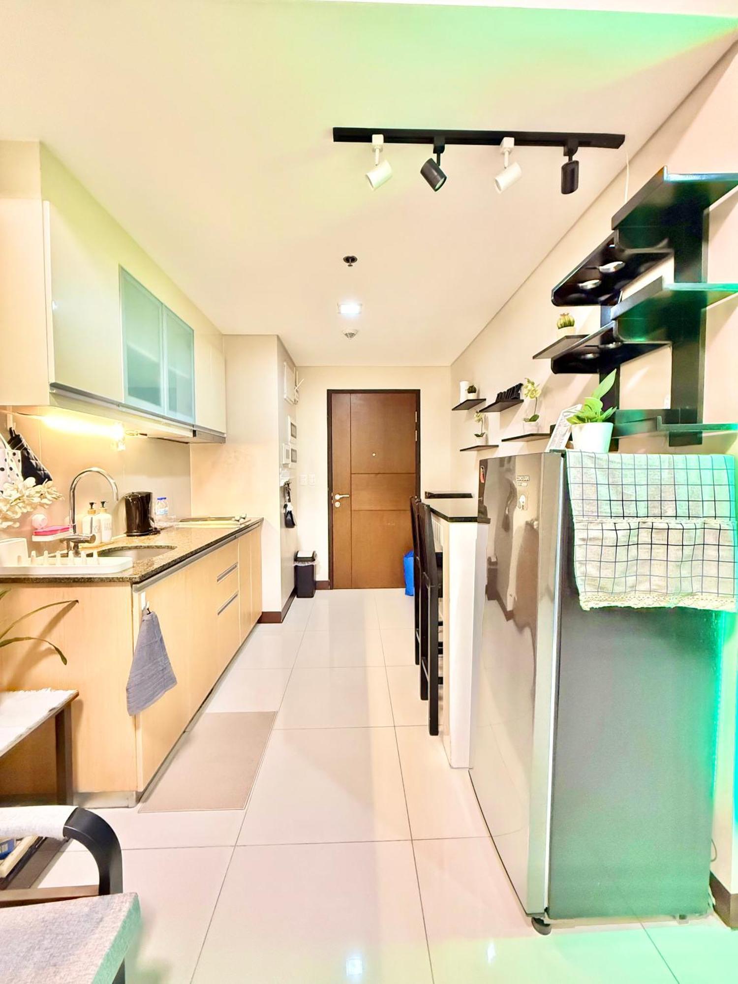 Apartamento Santis Place At 101 Newport Across Airport T3 Manila