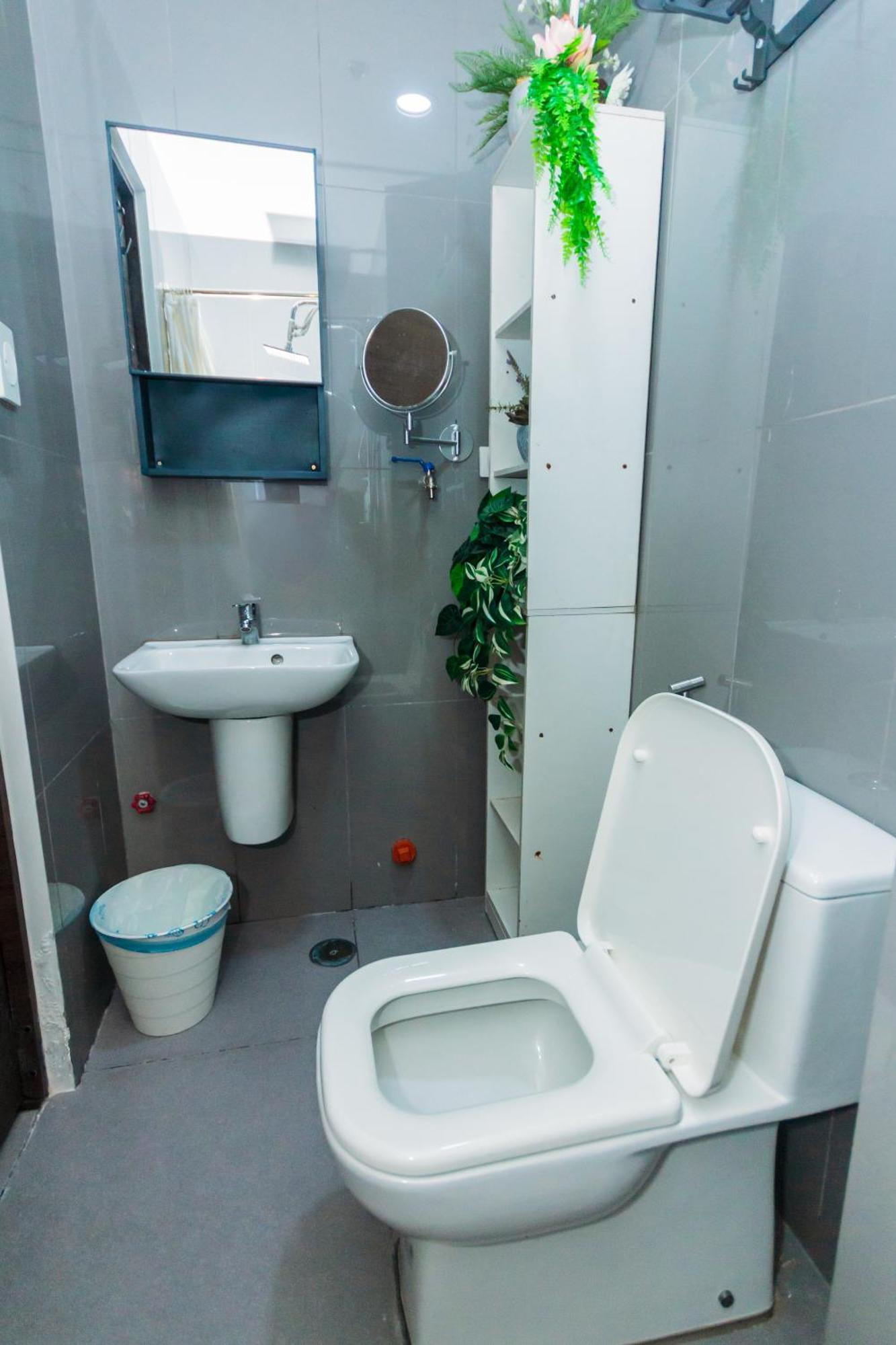 Apartment Urban Charm Cozy Meet 60 Air Swim Gym Park 300mb Manila