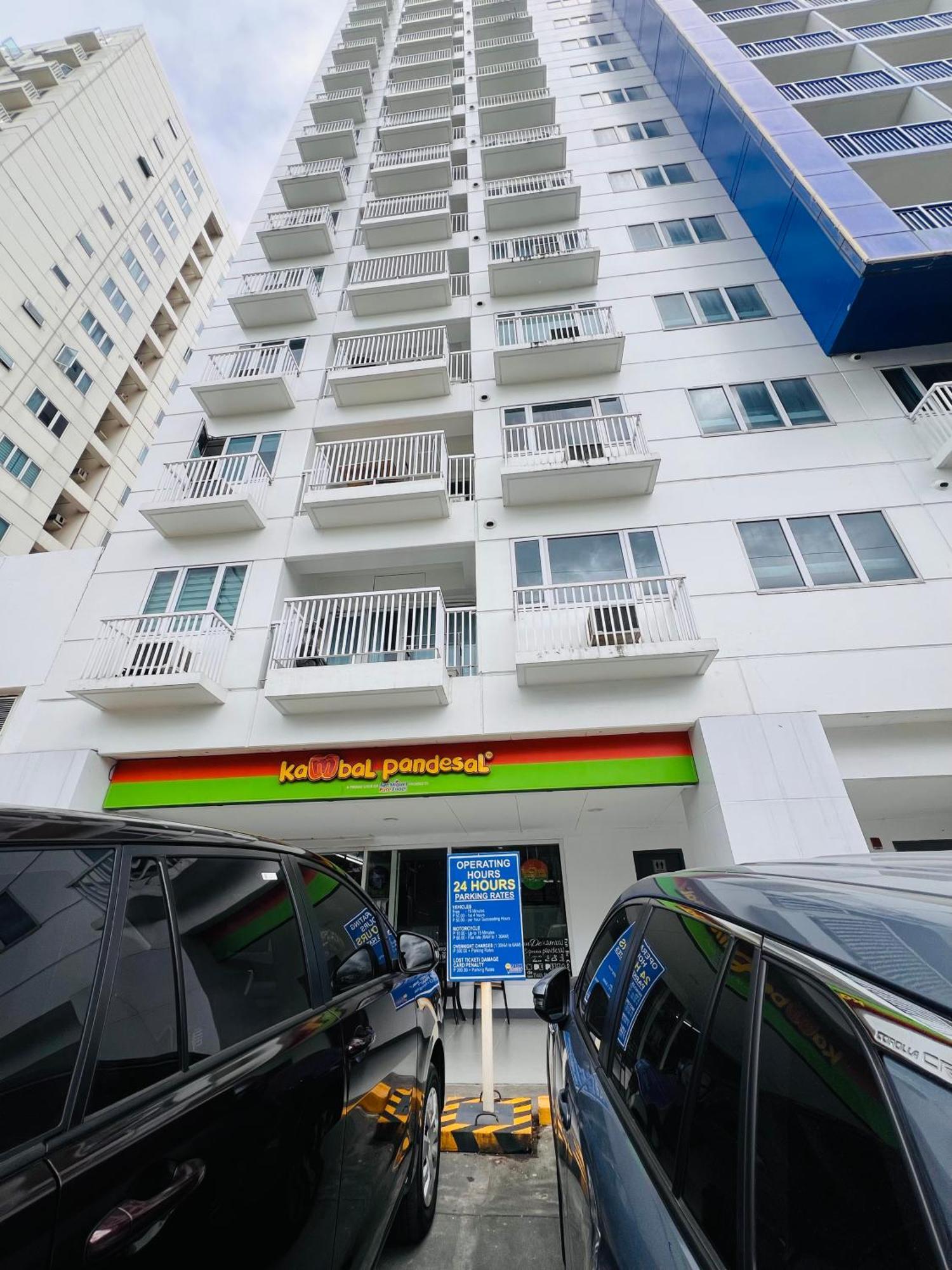Sea Moa - Paul Condotel Apartment Manila