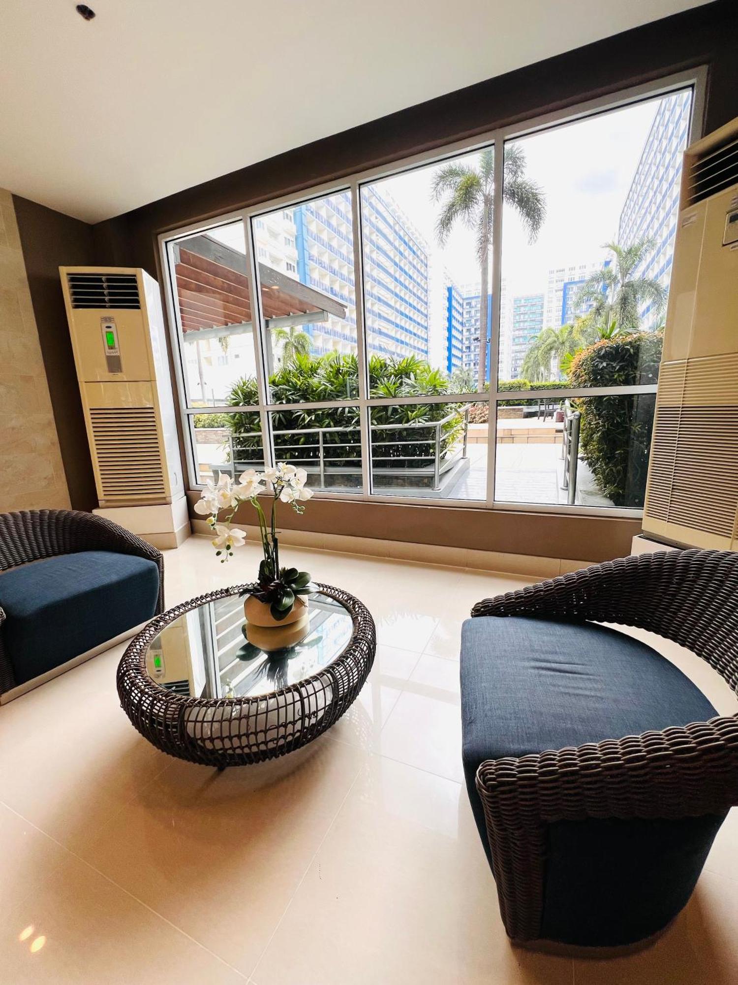 Sea Moa - Paul Condotel Apartment Manila