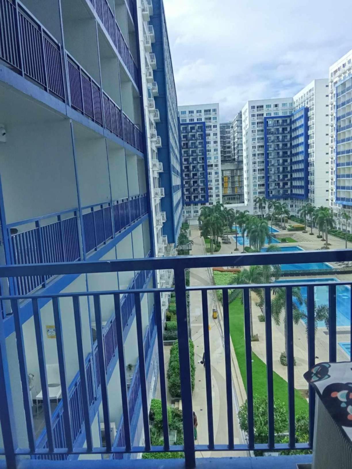 Sea Residences Xyrille Apartment