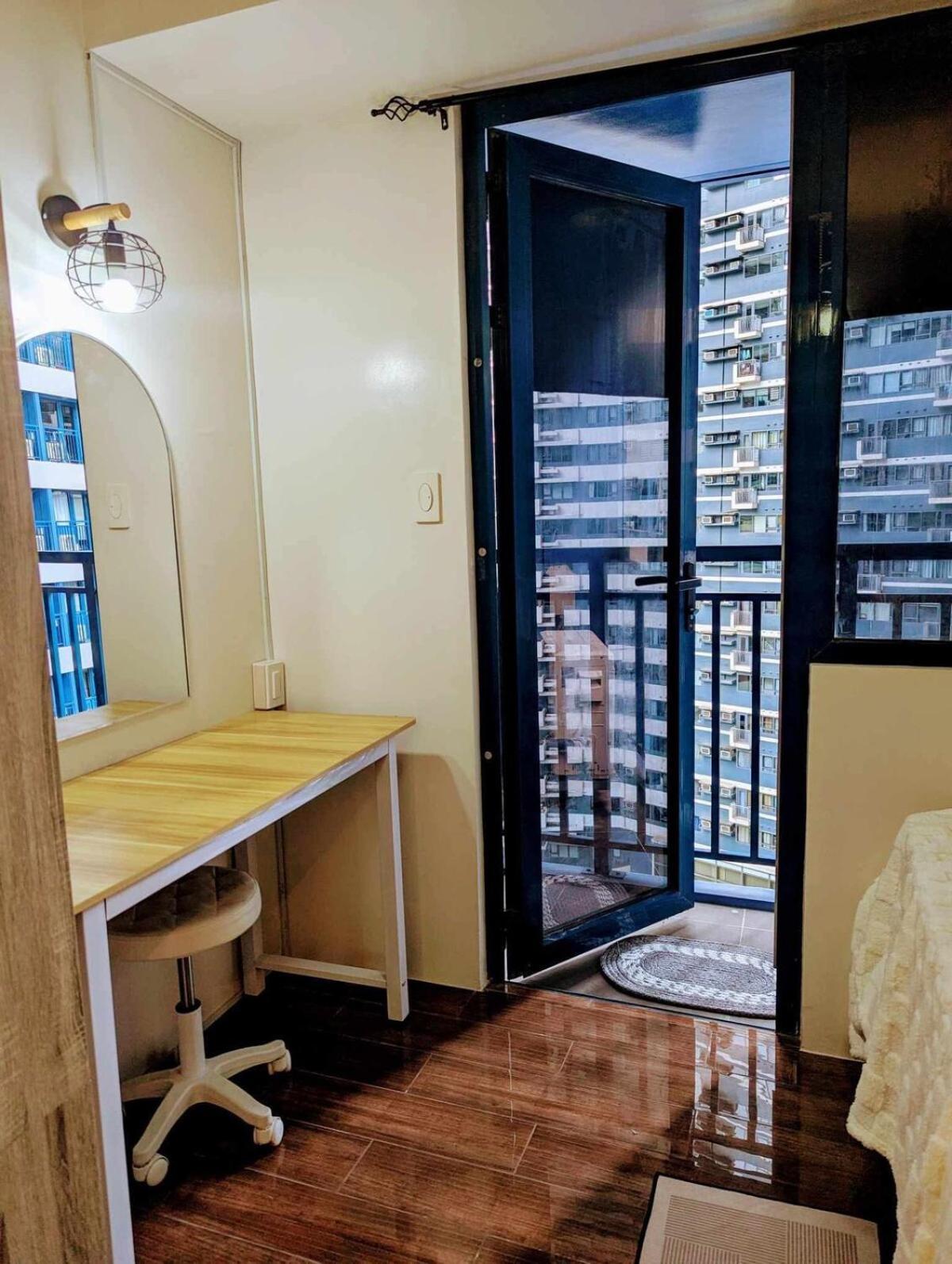 Wanderers Nest Air Residences Makati * Manila
