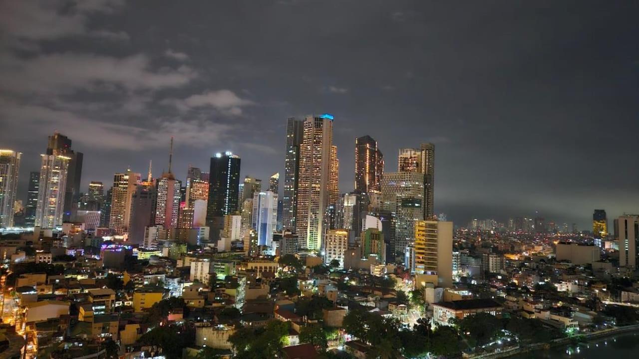 The Metro Zen At Hotel Residences Acqua * Manila