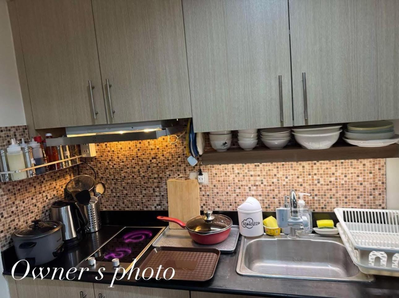 Juvrey 1 Bedroom Unit With Balcony * Manila
