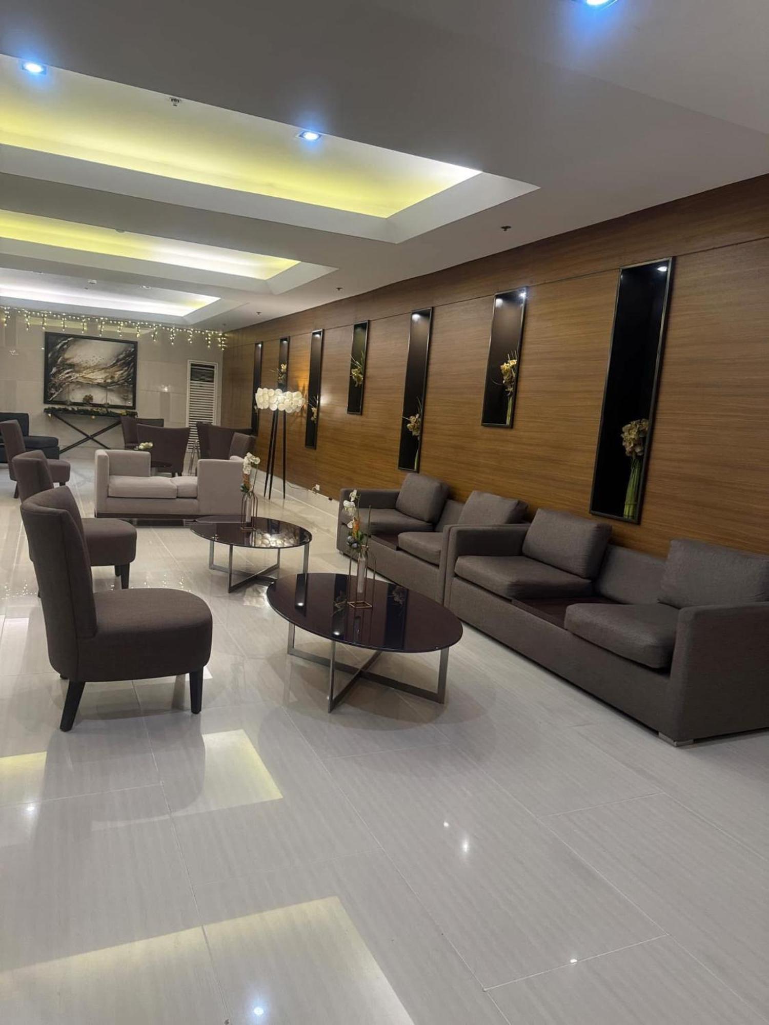 Juvrey 1 Bedroom Unit With Balcony * Manila
