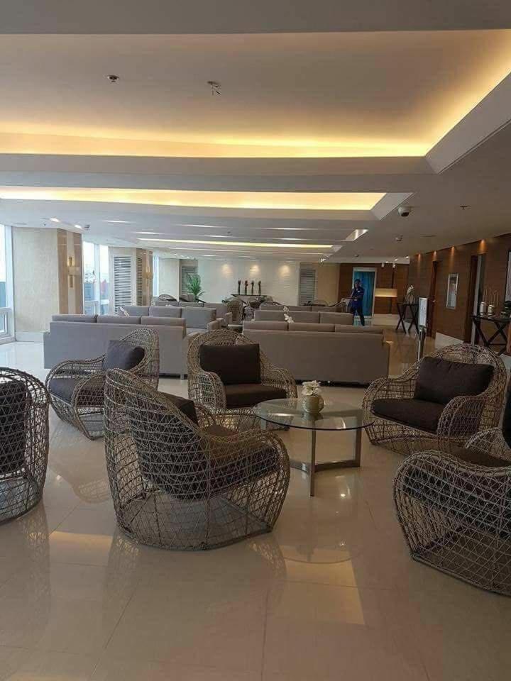 Juvrey 1 Bedroom Unit With Balcony * Manila