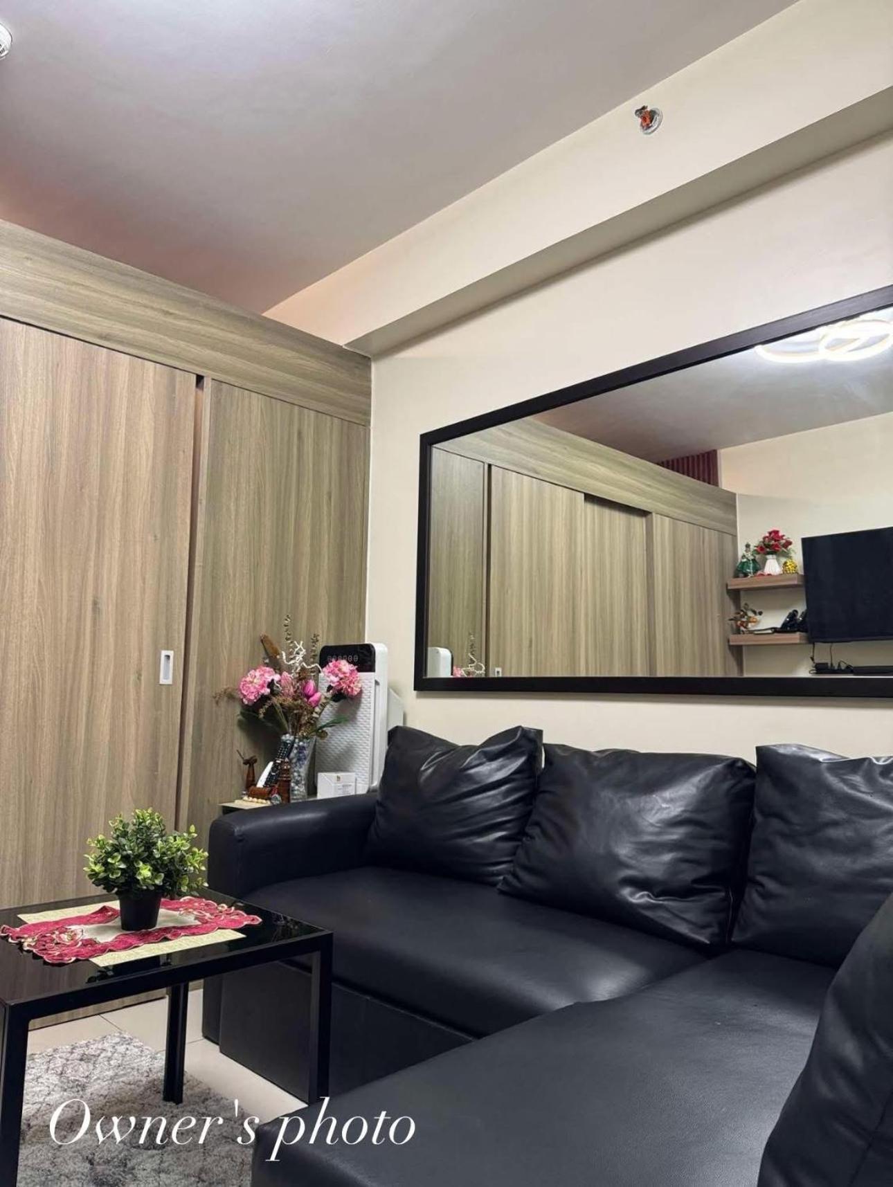 Juvrey 1 Bedroom Unit With Balcony