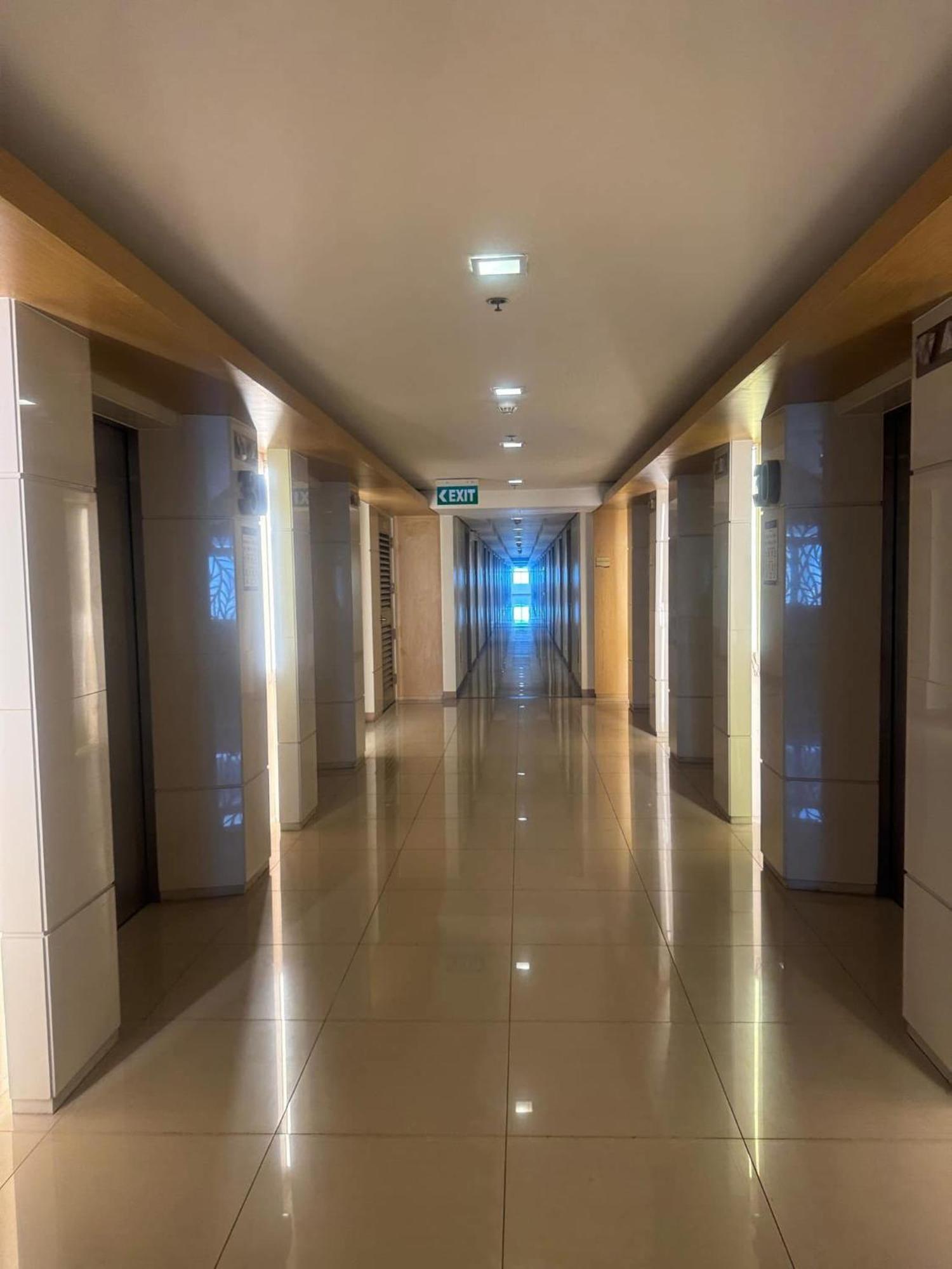 Juvrey 1 Bedroom Unit With Balcony